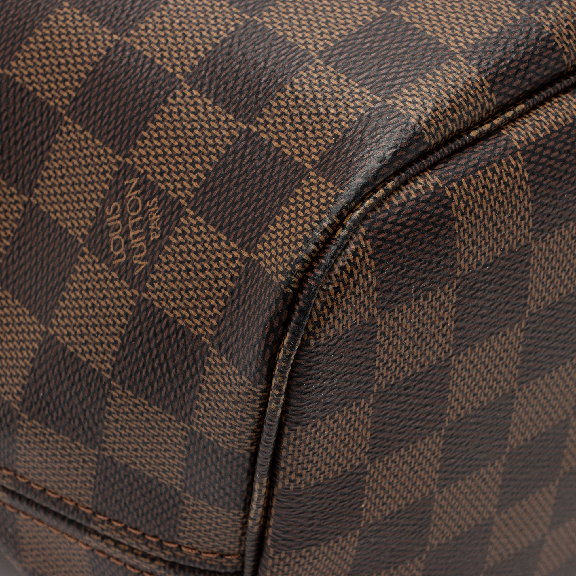 Louis Vuitton Damier Ebene Neverfull MM Tote (SHF-BrNtNW)