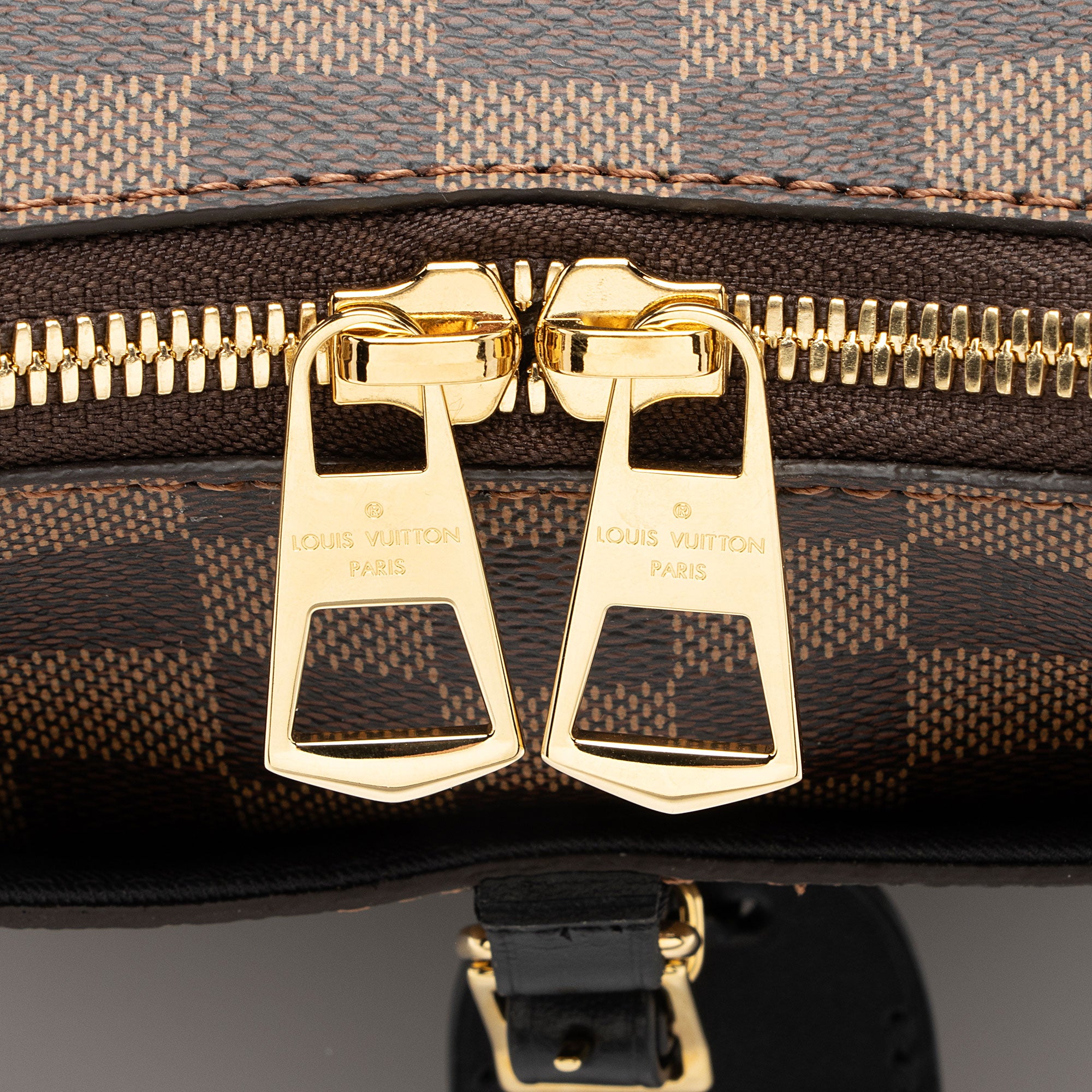 Louis Vuitton Damier Ebene Odeon MM NM Shoulder Bag (SHF-F6WbH9)