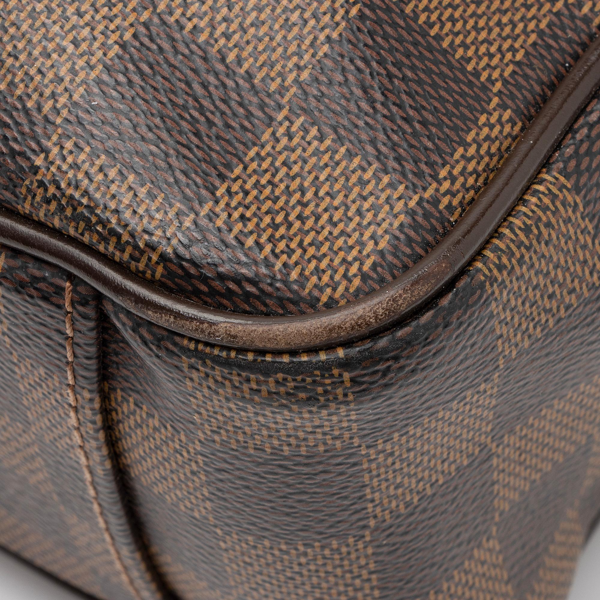 Louis Vuitton Damier Ebene Shelton MM Messenger Bag (SHF-ceHbG0)