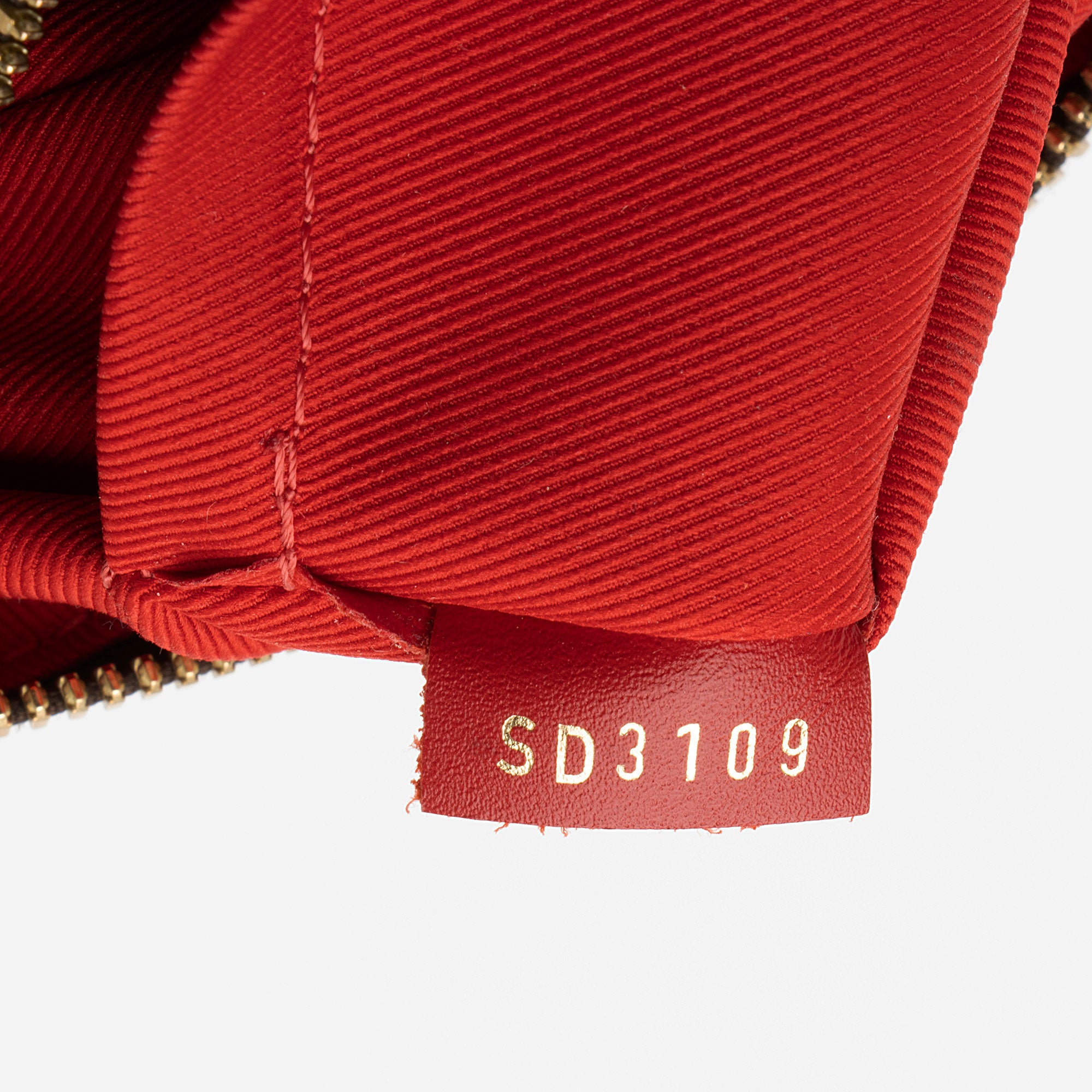 Louis Vuitton Damier Ebene South Bank Besace Shoulder Bag (SHF-yrv8sH)
