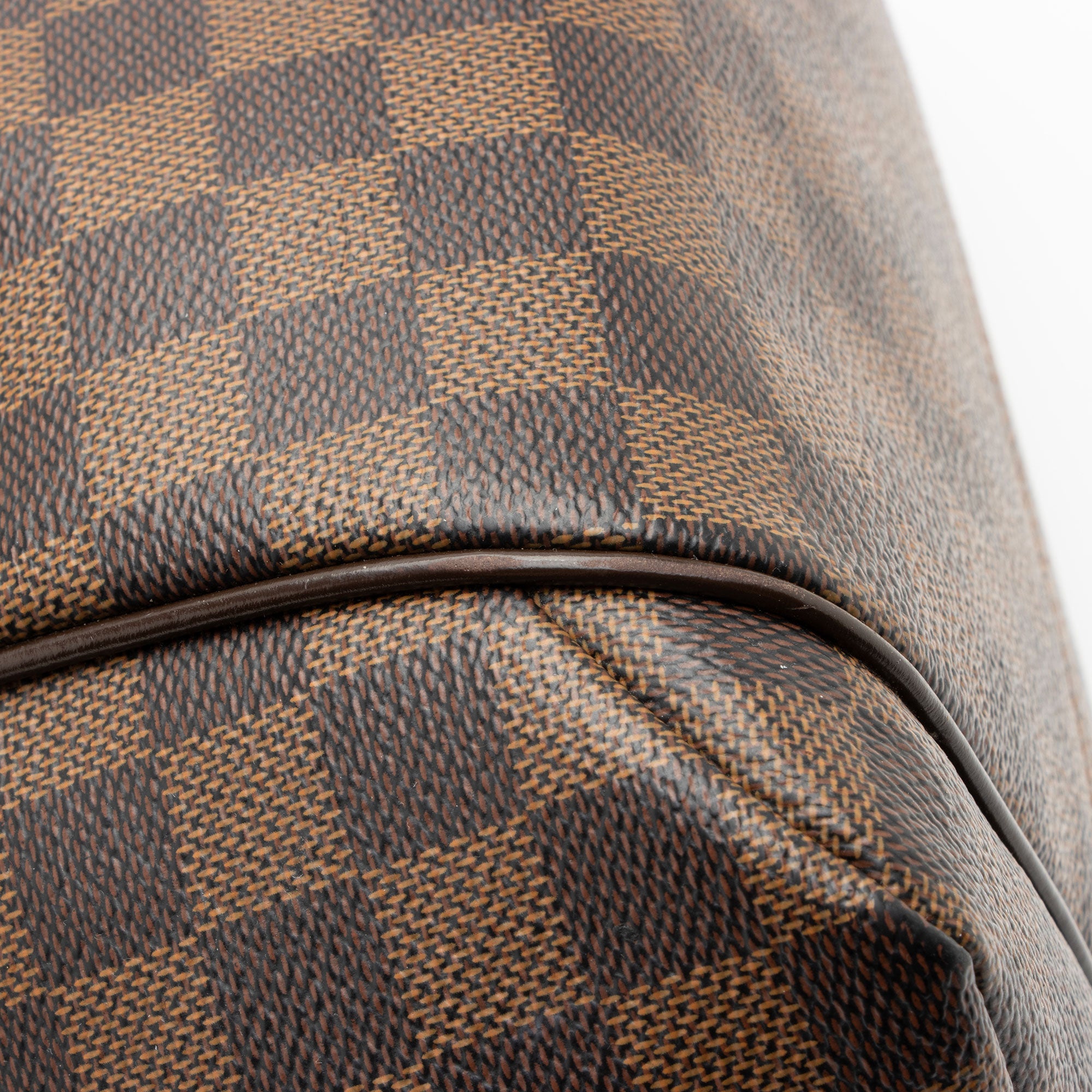 Louis Vuitton Damier Ebene Totally MM Tote (SHF-tIZLqg)