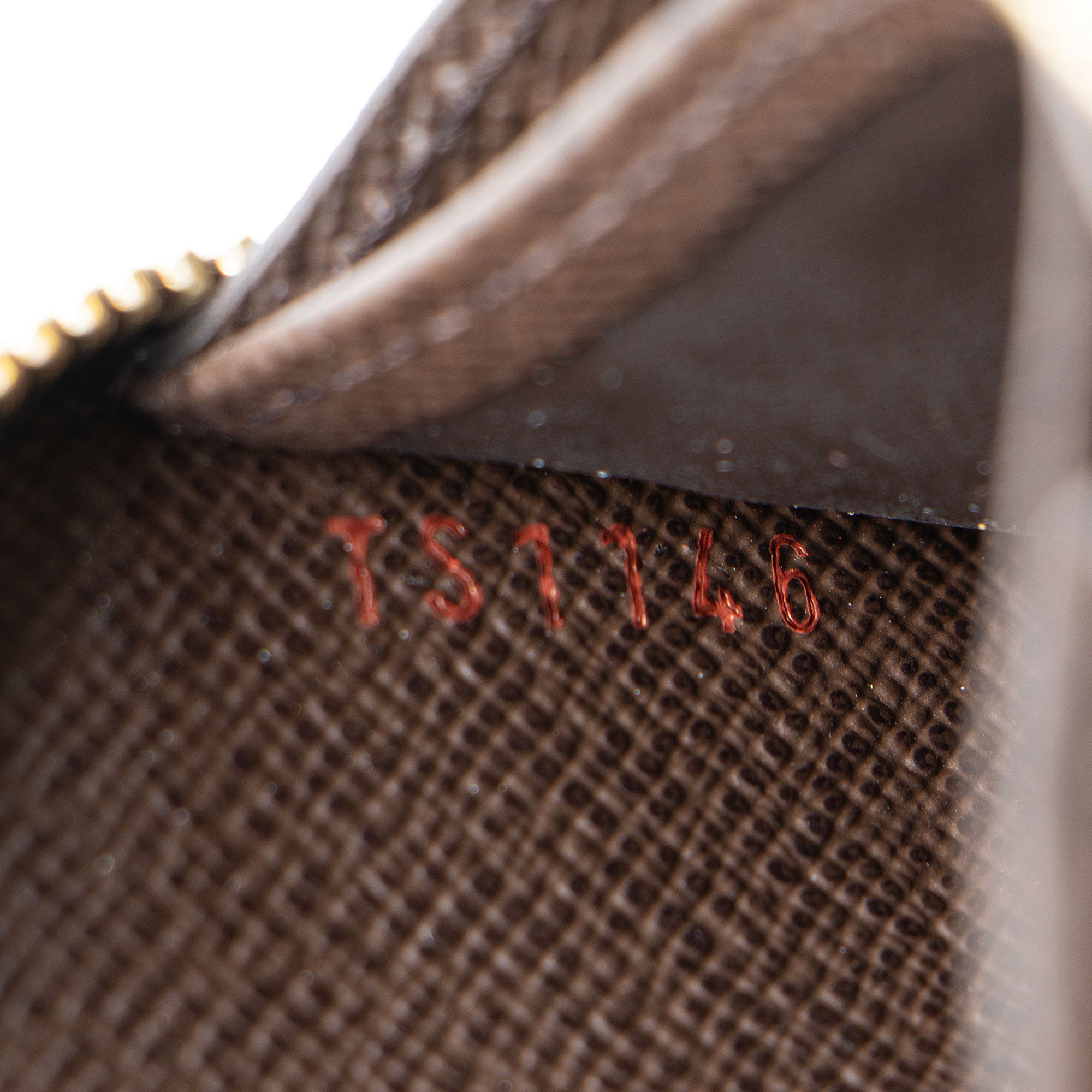 Louis Vuitton Damier Ebene Zippy Coin Wallet (SHF-TRW0A1)