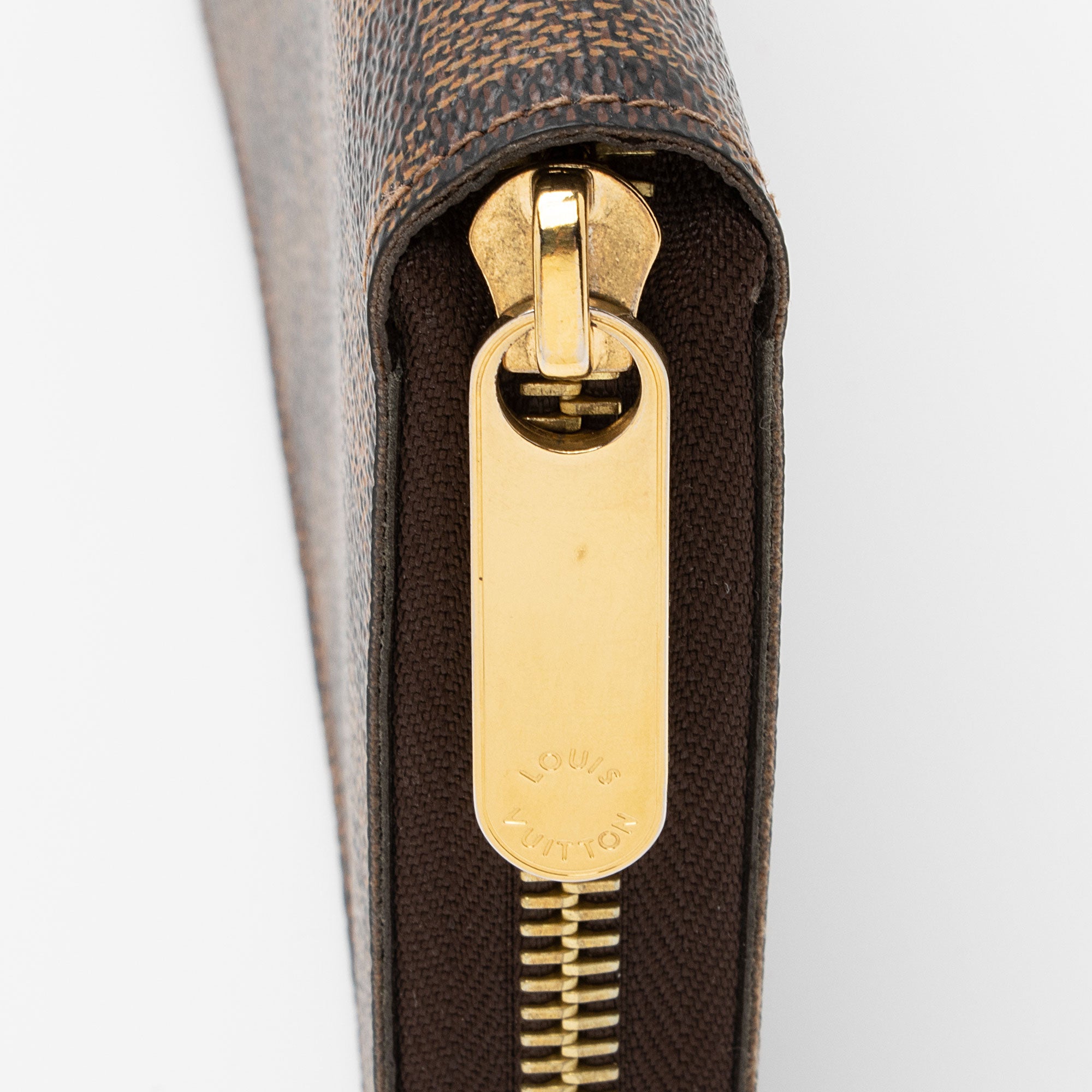 Louis Vuitton Damier Ebene Zippy Wallet (SHF-WEbG8g)