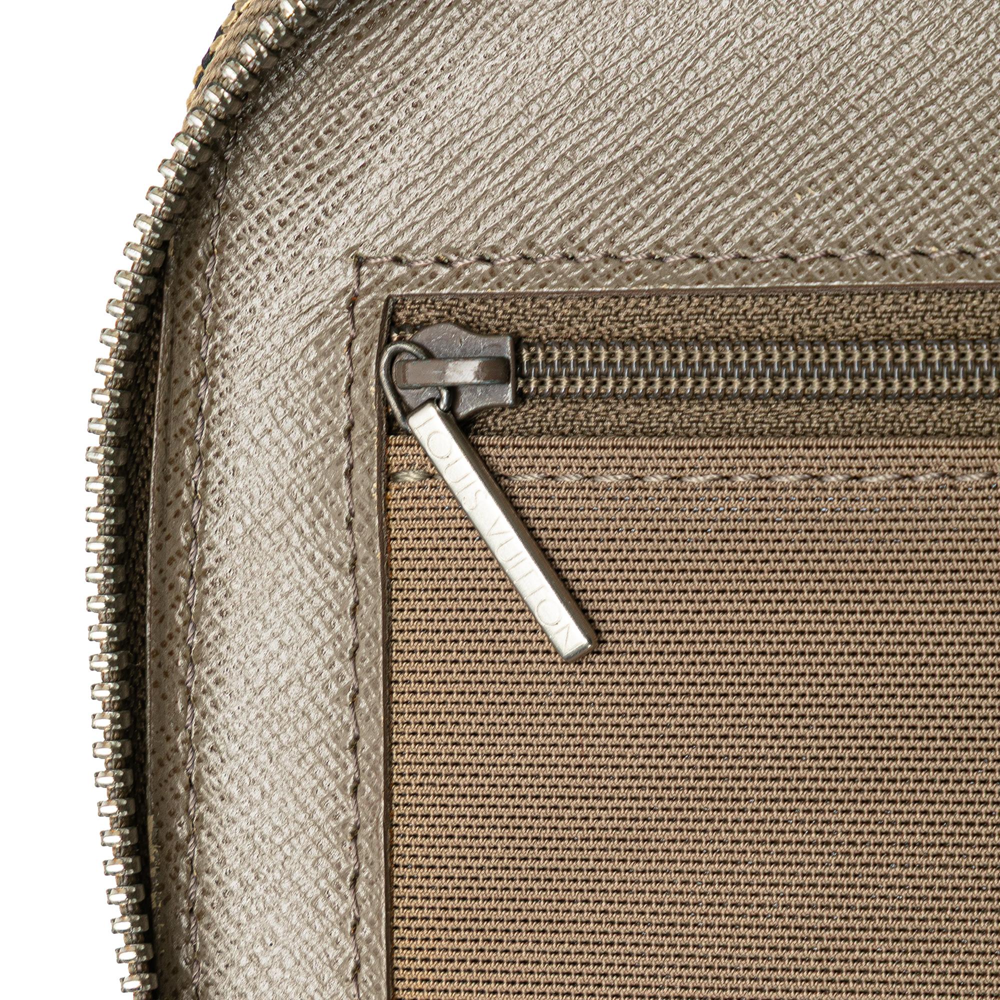 Louis Vuitton Damier Geant Mage