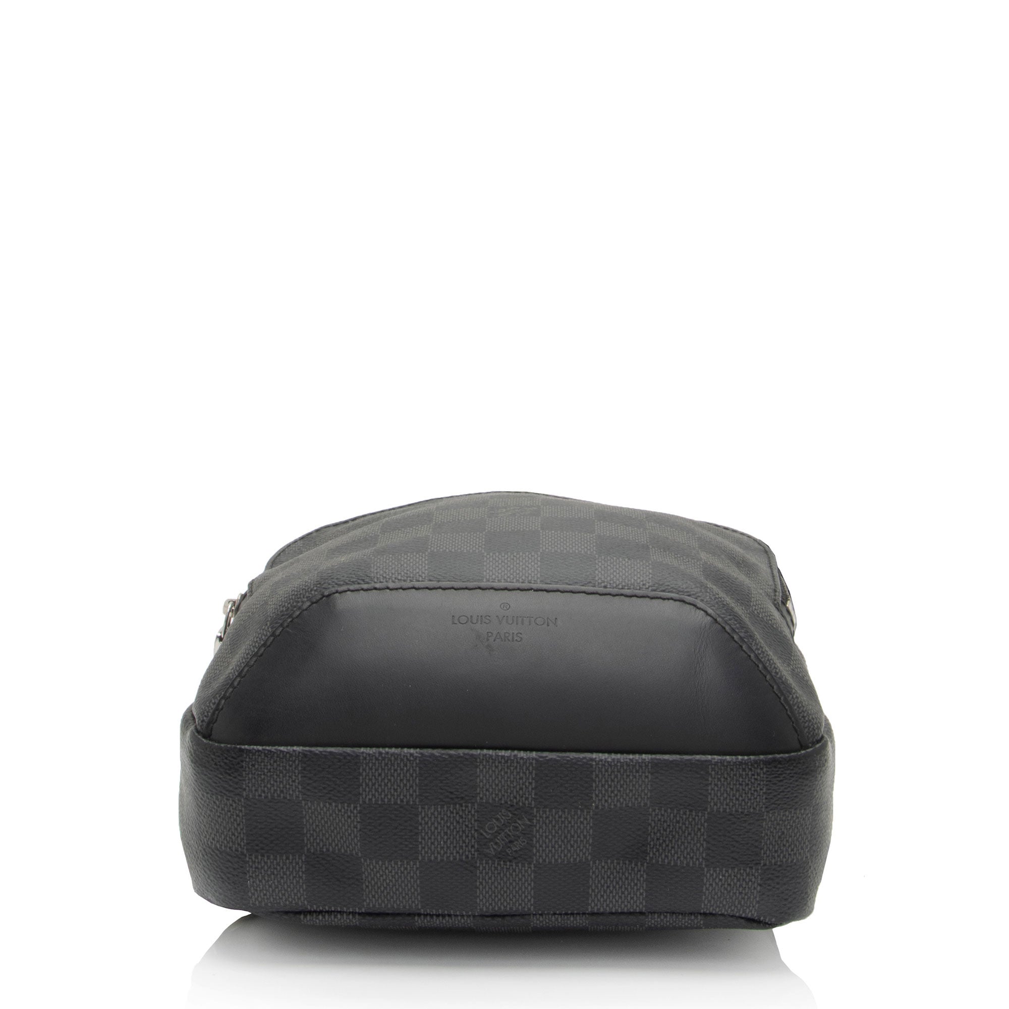 Louis Vuitton Damier Graphite Avenue Sling Bag (SHF-tXtE3t)