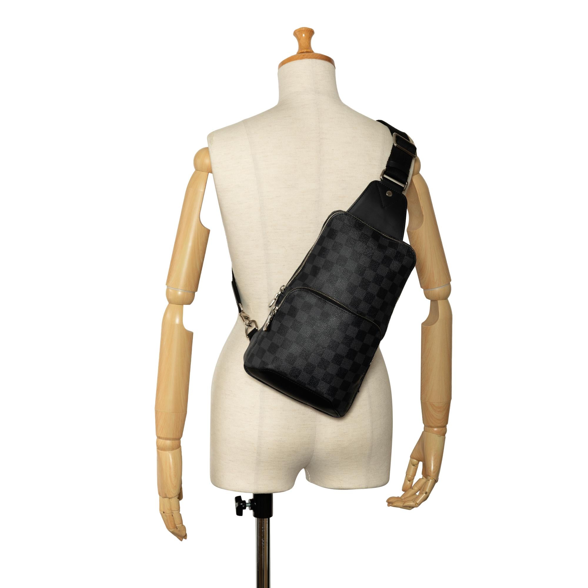Louis Vuitton Damier Graphite Avenue Sling (SHG-5T4us2)