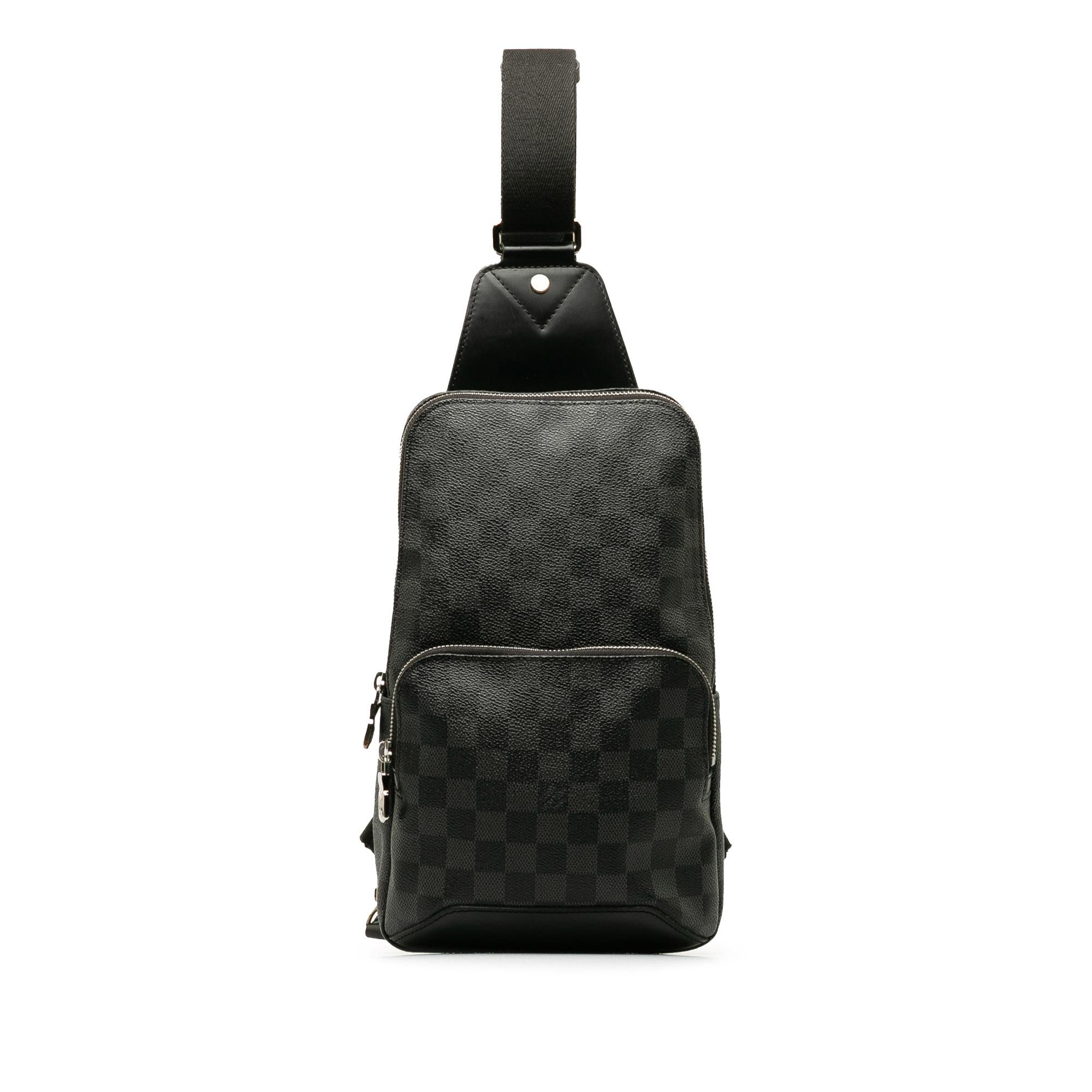 Louis Vuitton Damier Graphite Avenue Sling (SHG-GFYs8u)