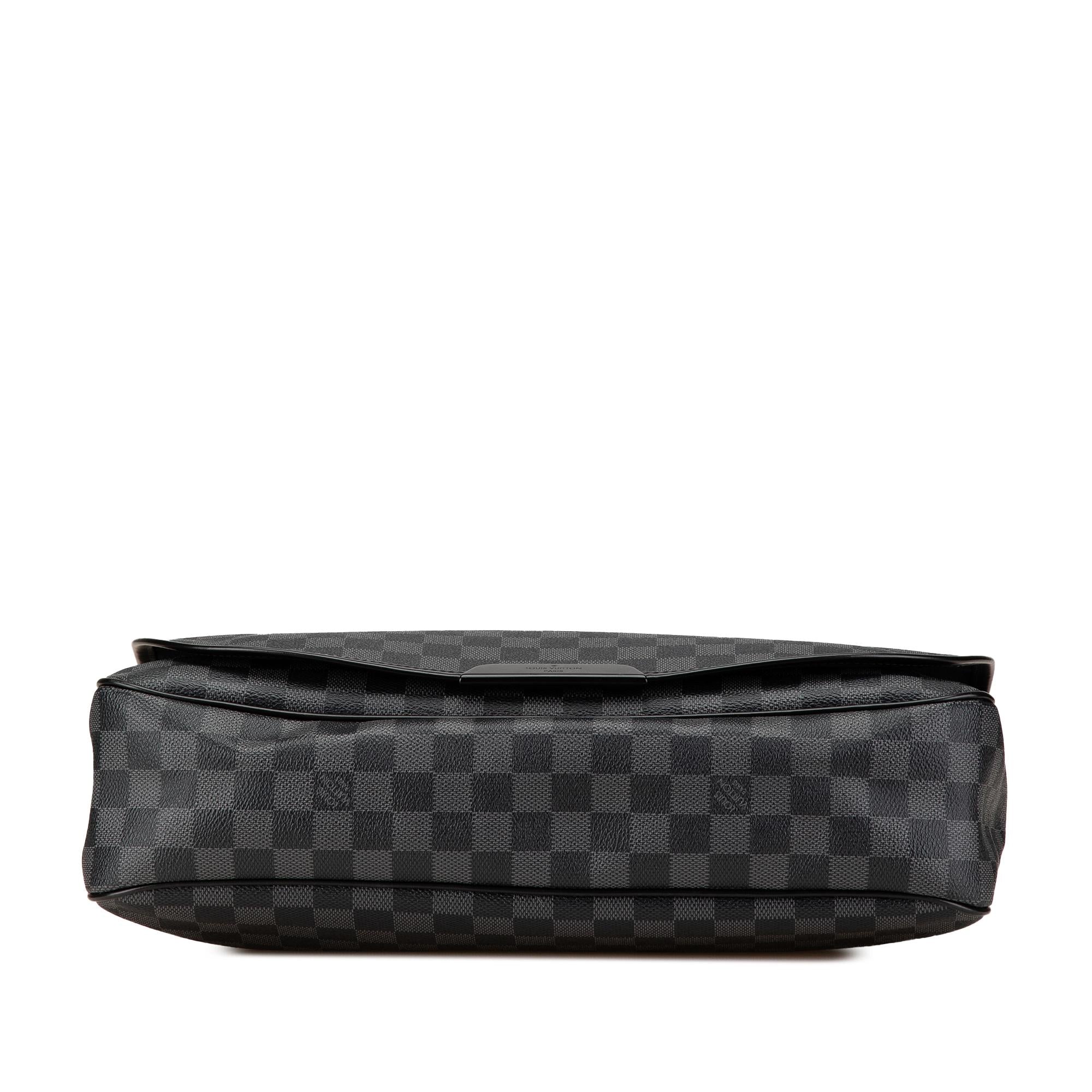 Louis Vuitton Damier Graphite Daniel MM