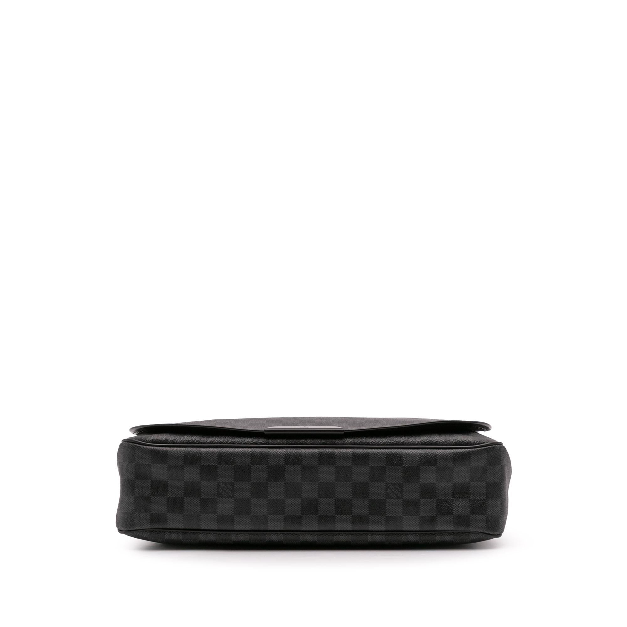 Louis Vuitton Damier Graphite Daniel MM