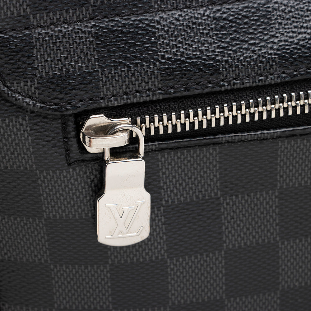 Louis Vuitton Damier Graphite District MM Messenger (SHF-17183)