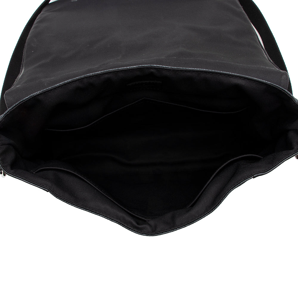 Louis Vuitton Damier Graphite District MM Messenger (SHF-17183)