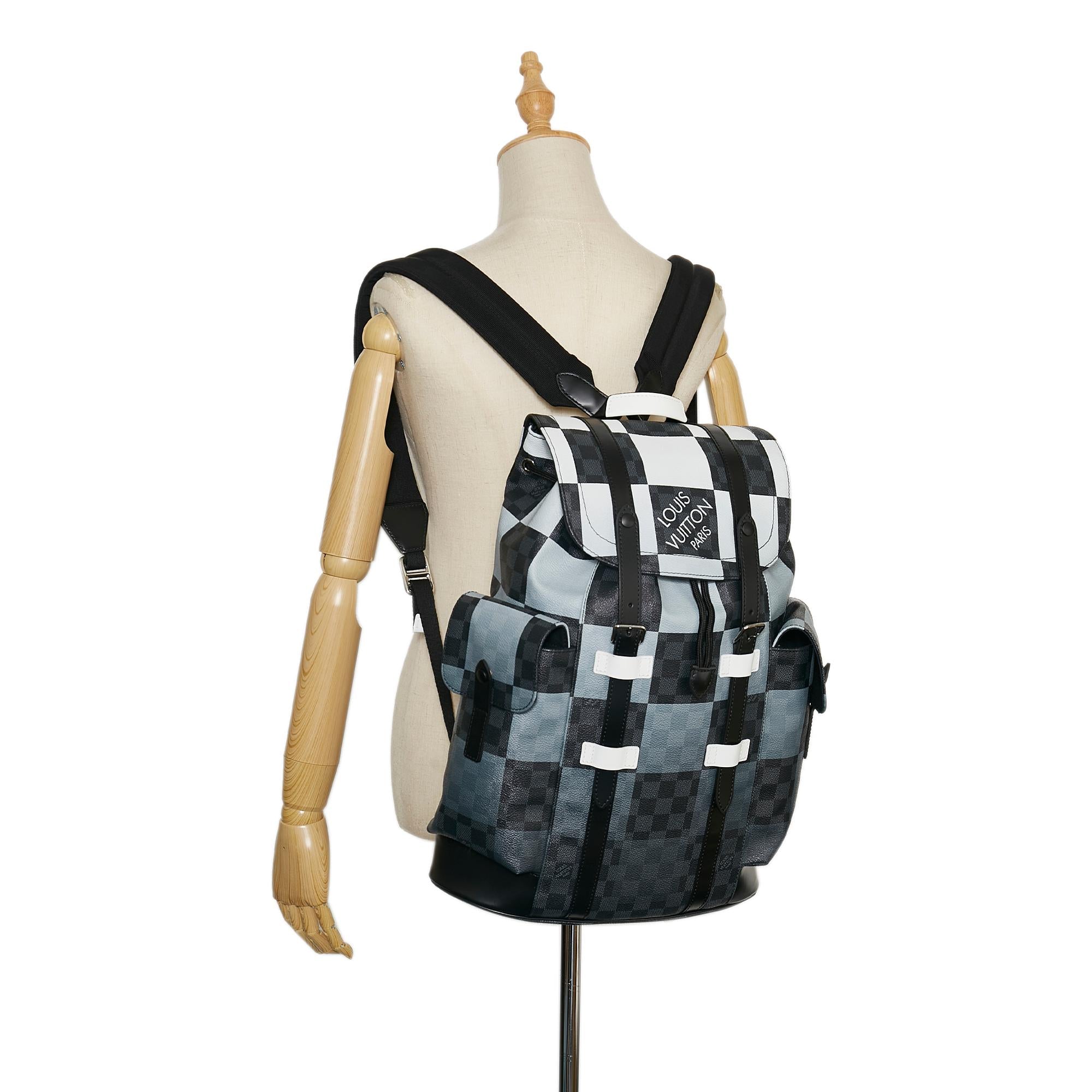 Louis Vuitton Damier Graphite Giant Christopher (SHG-37669)