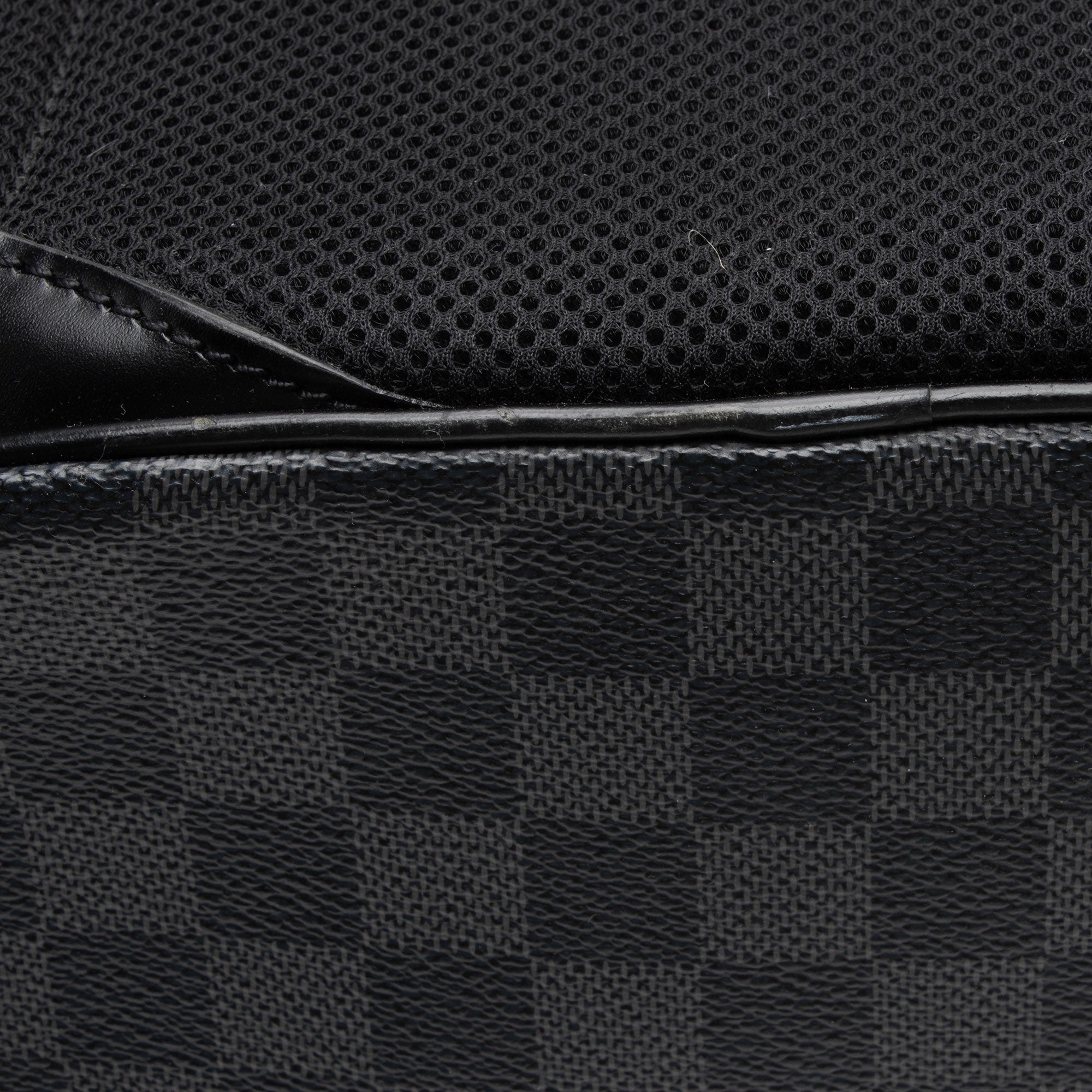 Louis Vuitton Damier Graphite Michael Backpack (SHF-xOritr)