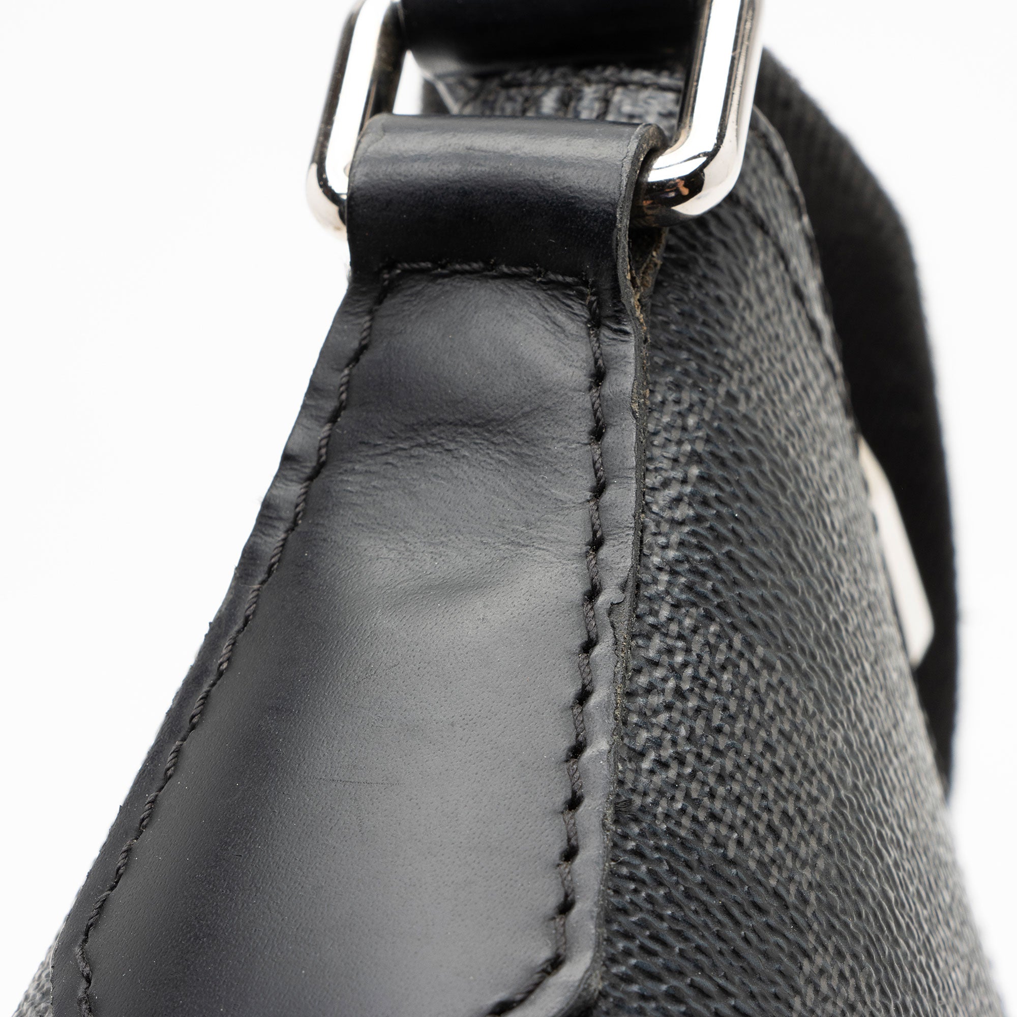 Louis Vuitton Damier Graphite Mick PM Shoulder Bag (SHF-eMLEKD)