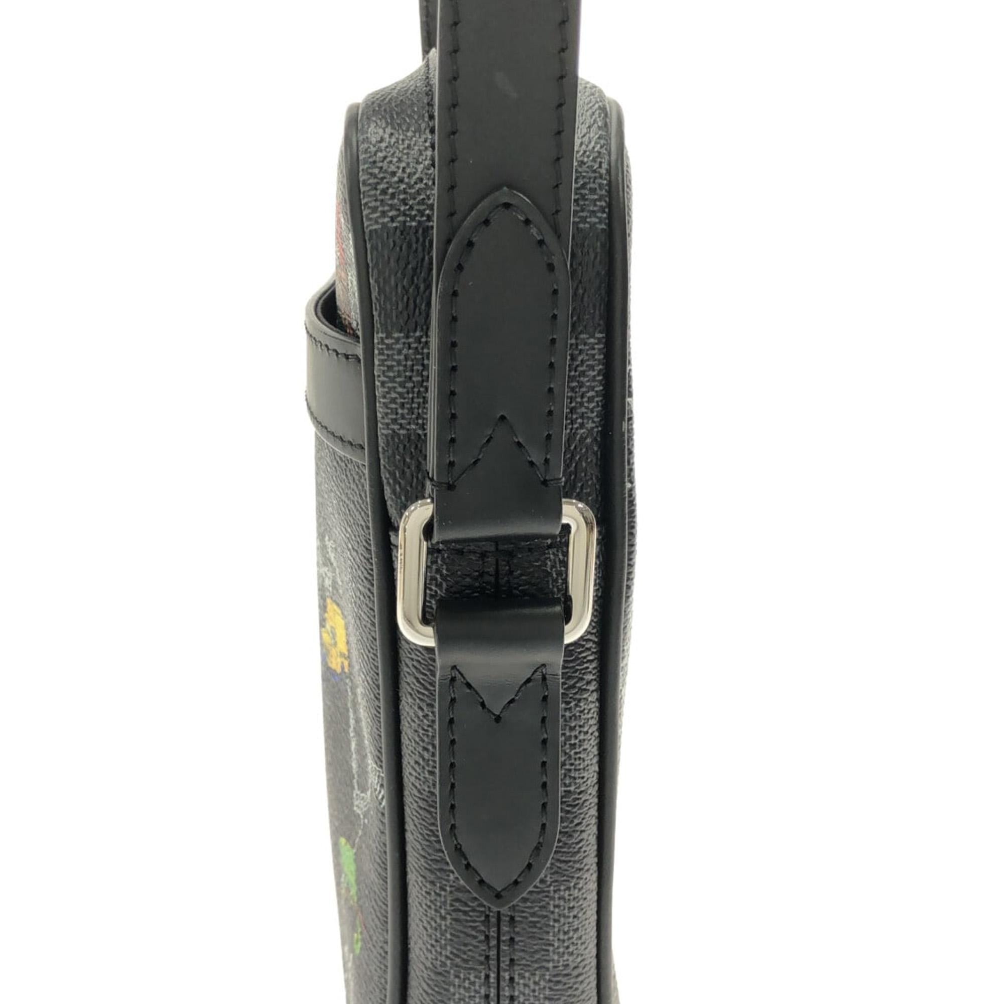 Louis Vuitton Damier Graphite Renaissance Map Danube Slim PM (SHG-tKOEzs)