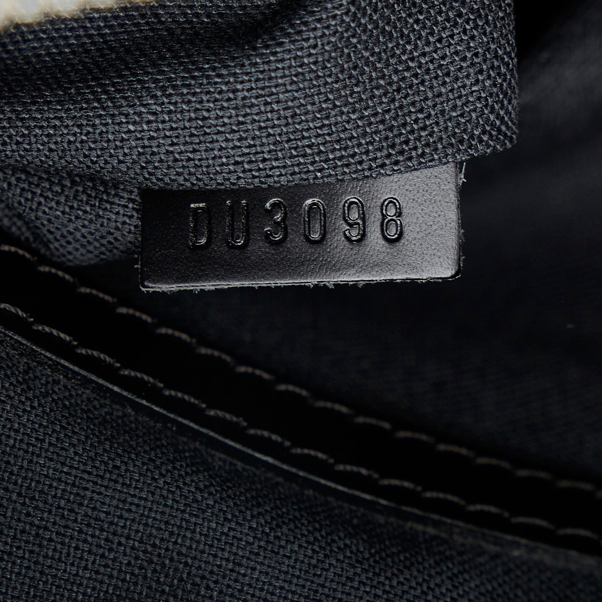 Louis Vuitton Damier Graphite Tadao PM (SHG-Ptb3QR)