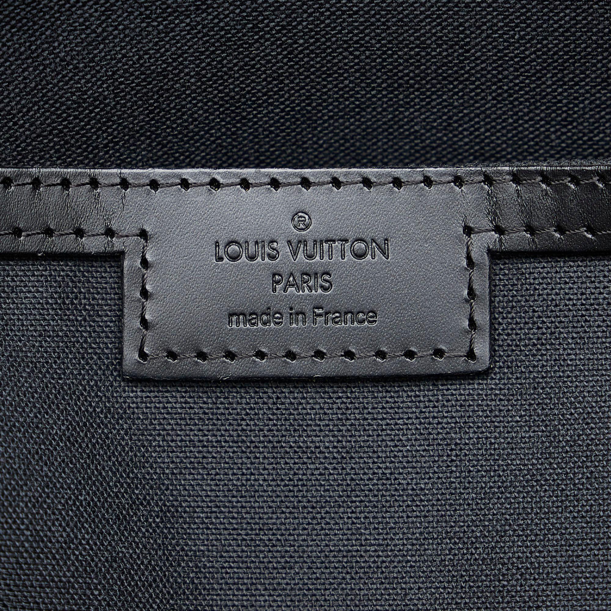 Louis Vuitton Damier Graphite Tadao PM (SHG-Ptb3QR)