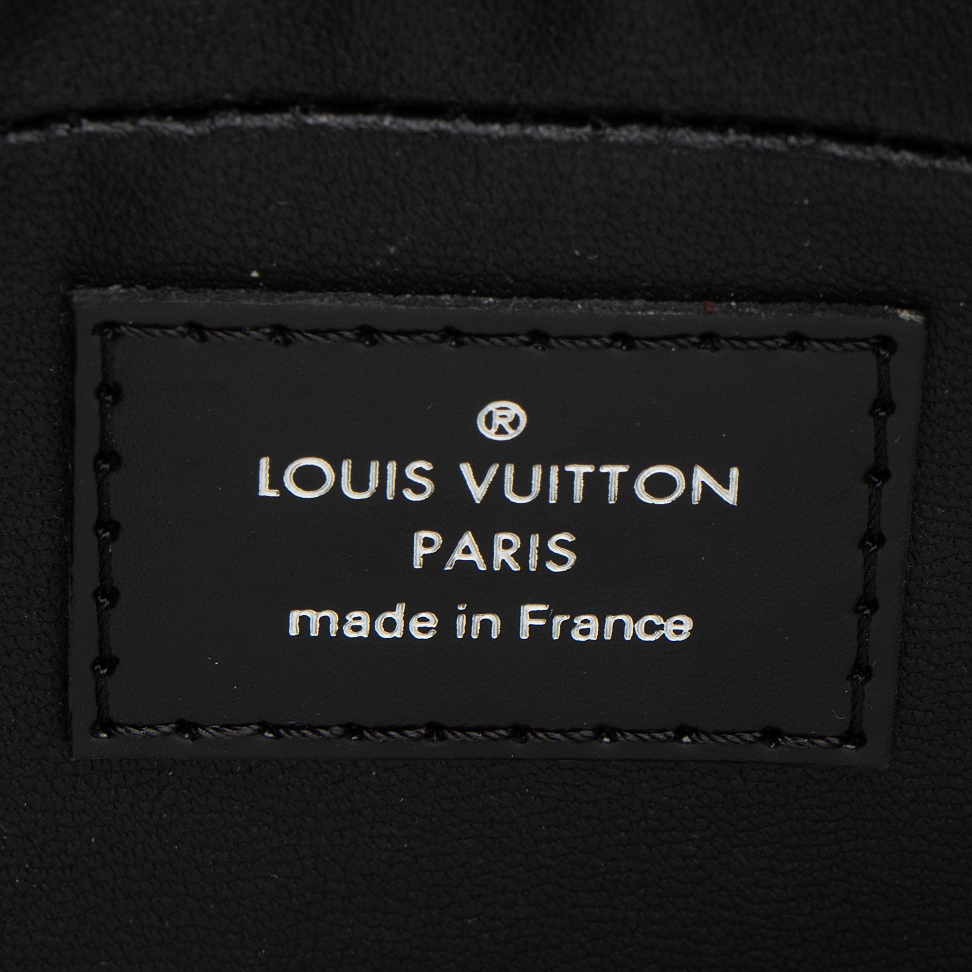 Louis Vuitton Damier Graphite Toilet GM Pouch (SHF-LJmwiP)