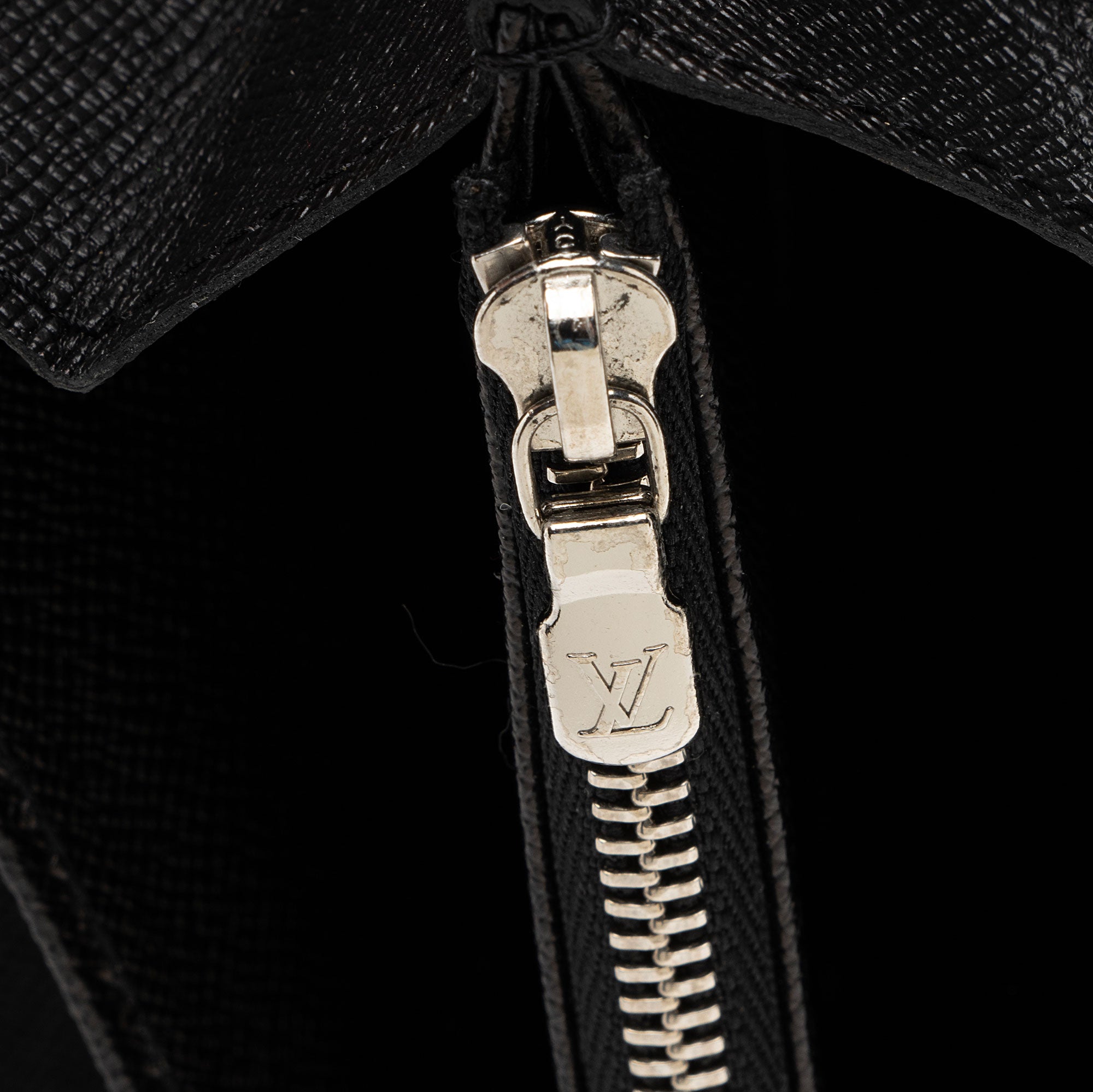 Louis Vuitton Damier Graphite Zippy Organizer Wallet (SHF-kISizs)