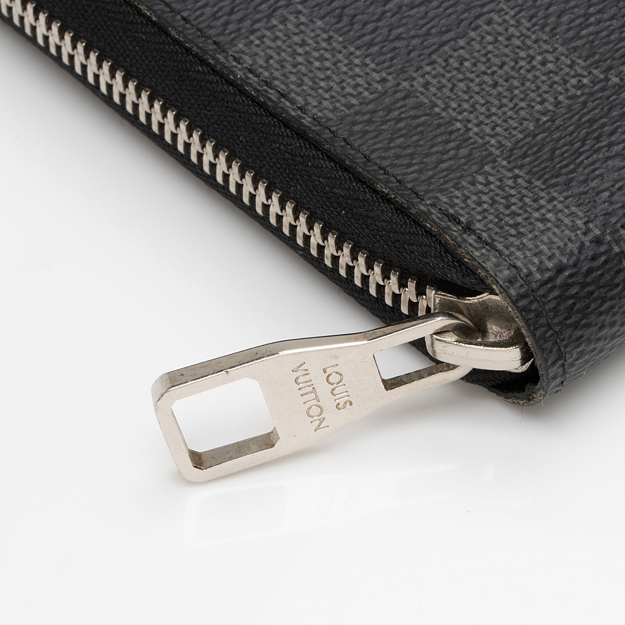 Louis Vuitton Damier Graphite Zippy Organizer Wallet (SHF-QMPVAz)