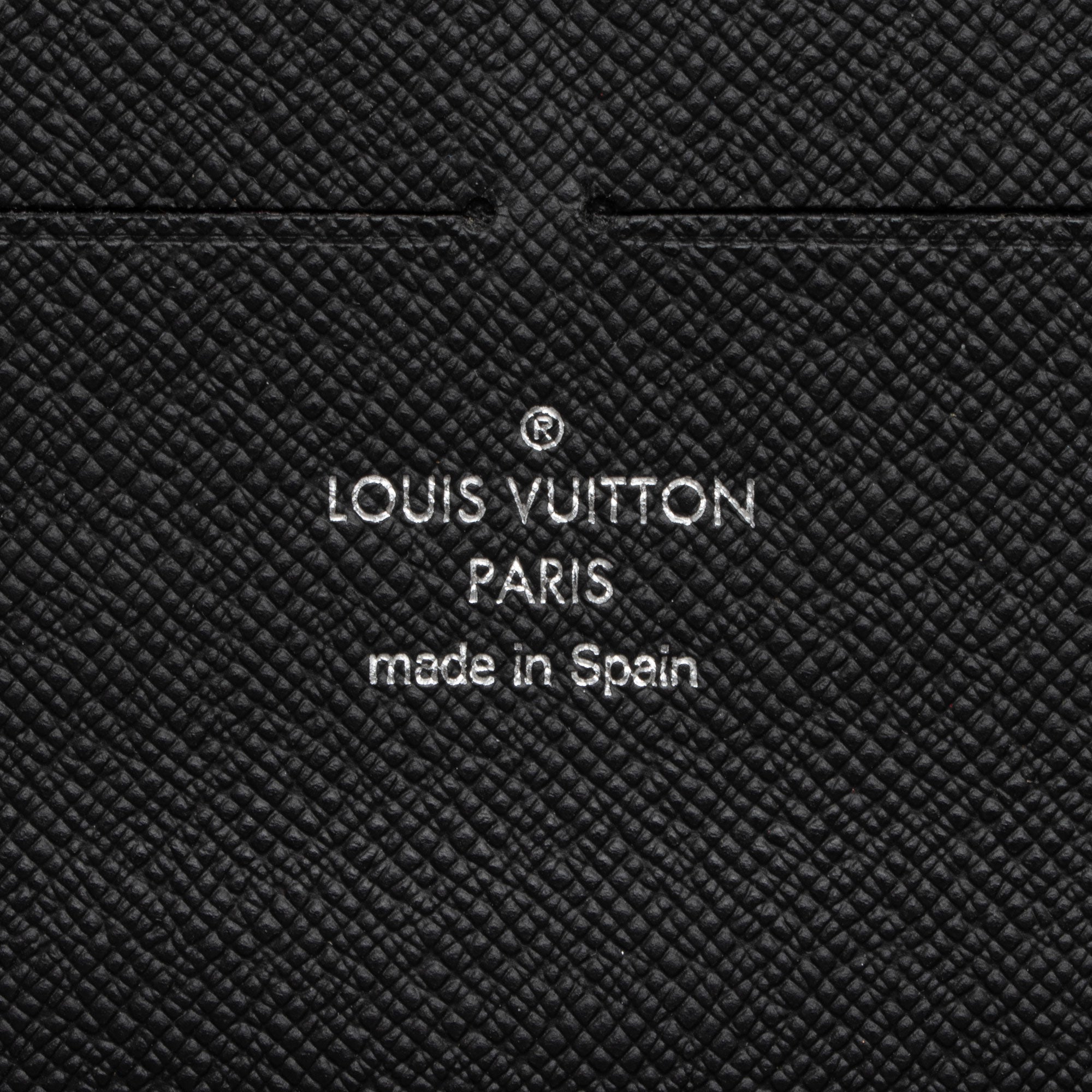 Louis Vuitton Damier Graphite Zippy Organizer Wallet (SHF-QMPVAz)