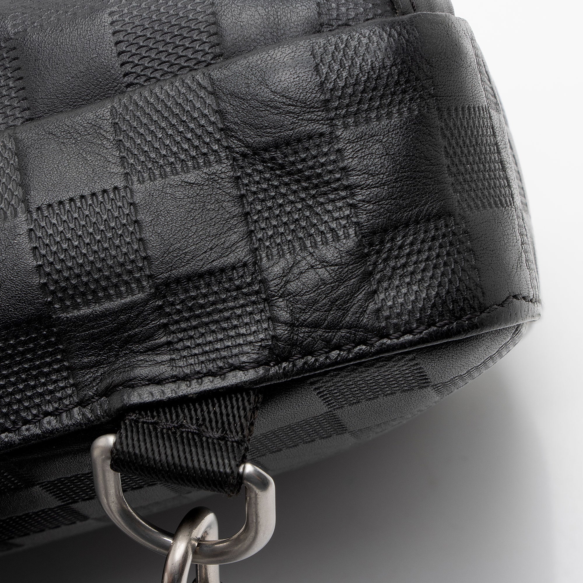 Louis Vuitton Damier Infini Avenue Sling Bag