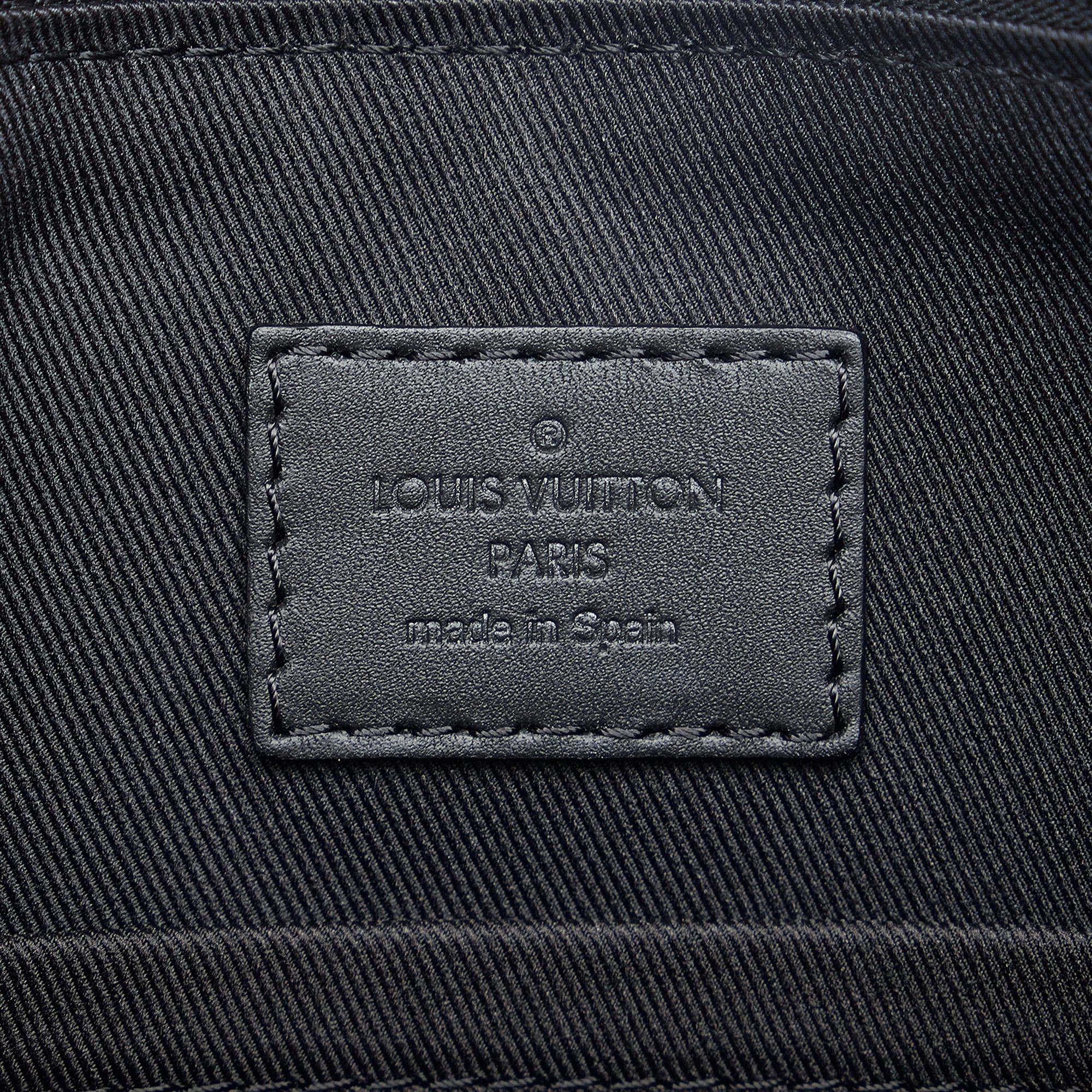 Louis Vuitton Damier Infini Discovery Messenger BB (SHG-HL37d7)