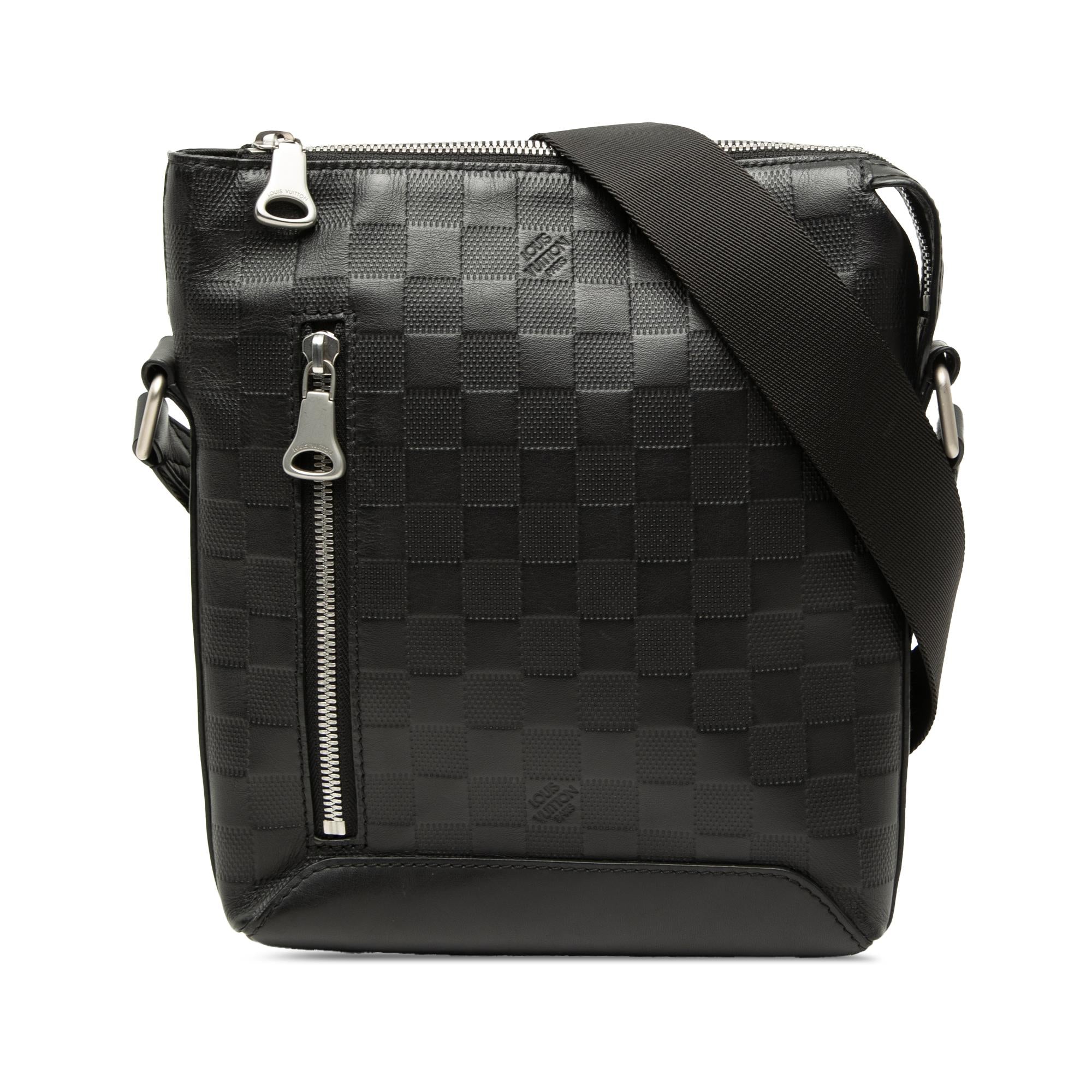 Louis Vuitton Damier Infini Discovery Messenger BB