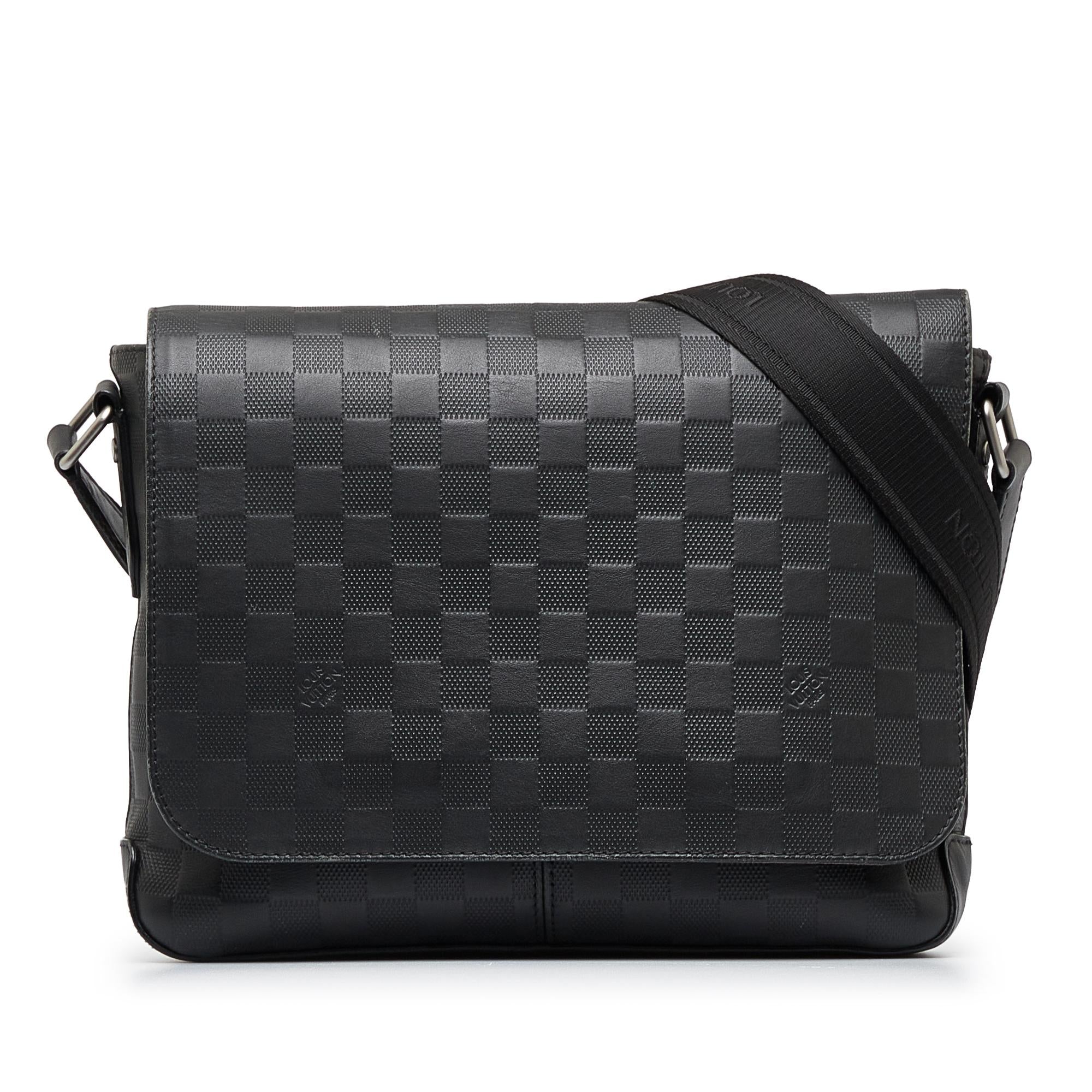 Louis Vuitton Damier Infini District PM (SHG-T3JqDP)