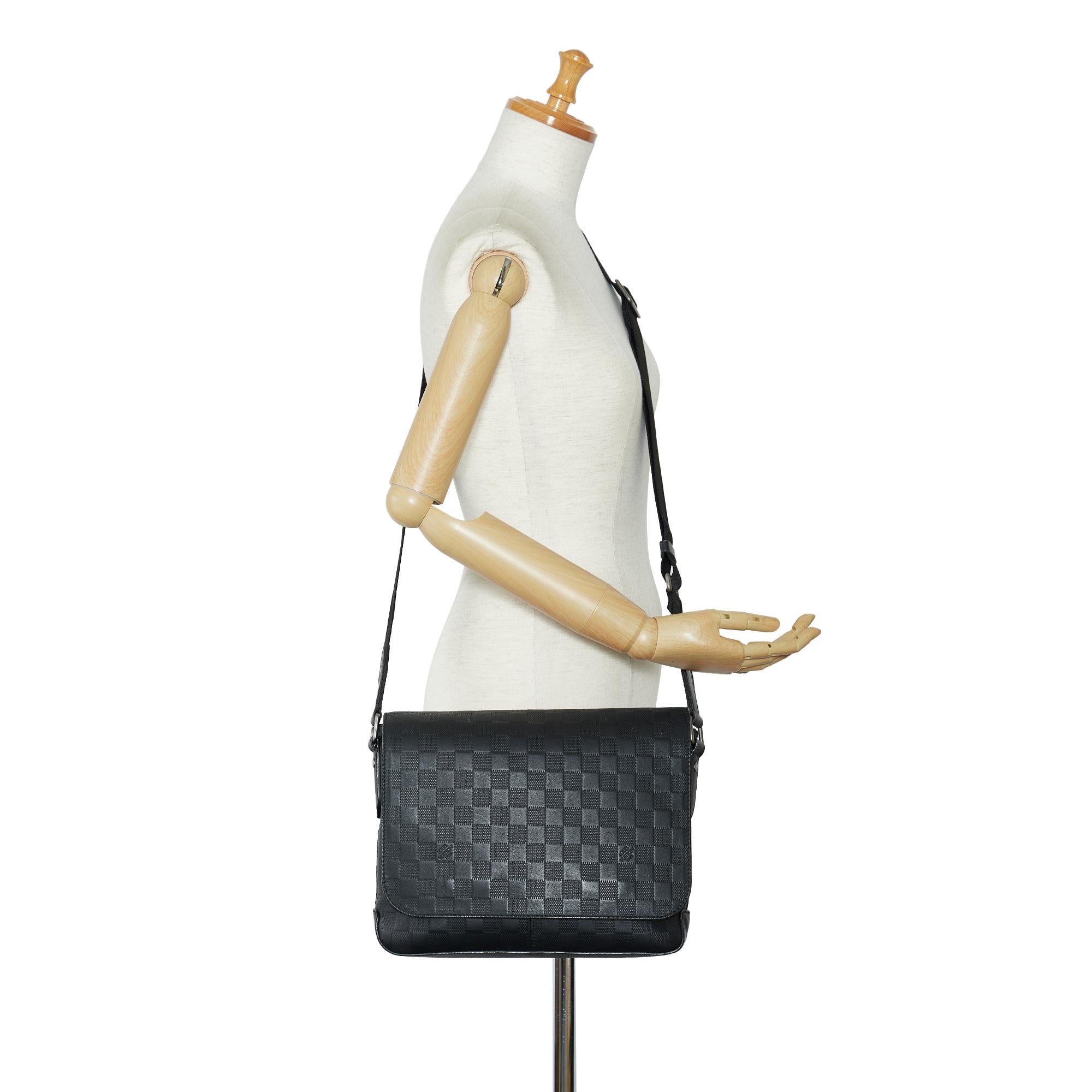 Louis Vuitton Damier Infini District PM (SHG-T3JqDP)