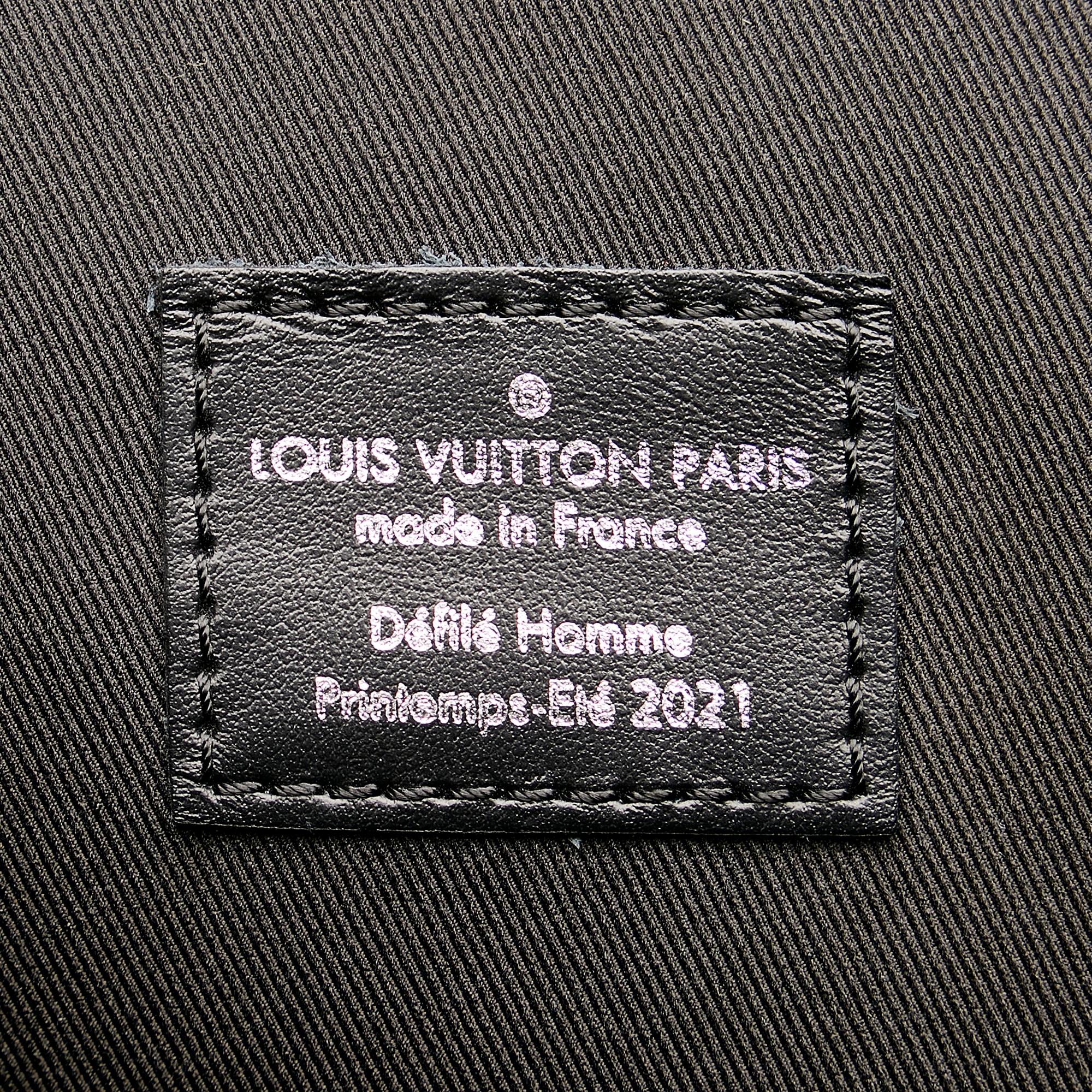 Louis Vuitton Distorted Damier Christopher (SHG-SgivHG)