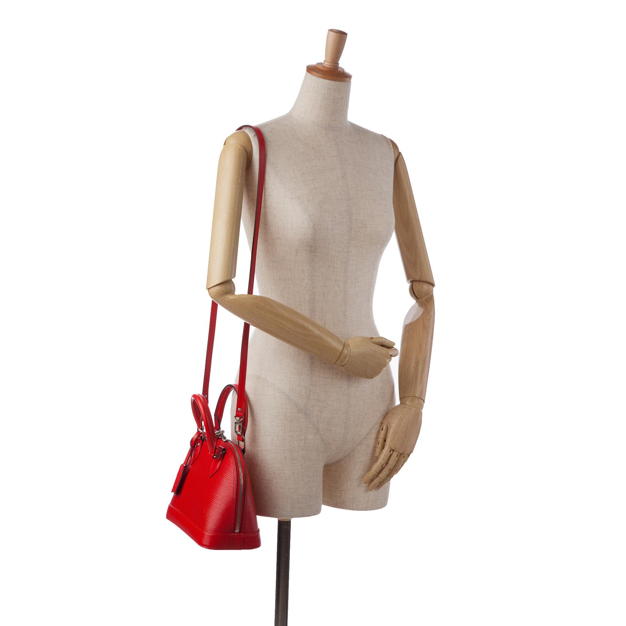 Louis Vuitton Epi Alma BB (SHG-b4lAAN)