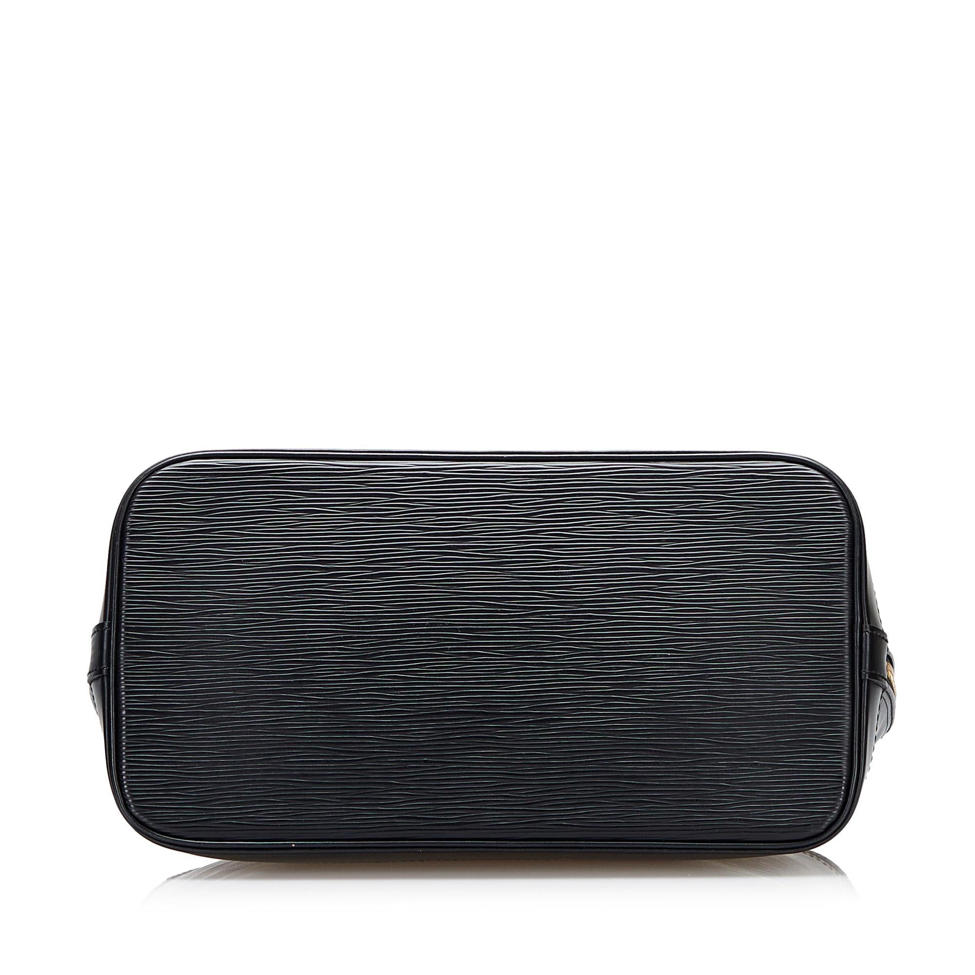Louis Vuitton Epi Alma PM (SHG-NPi7Aa)