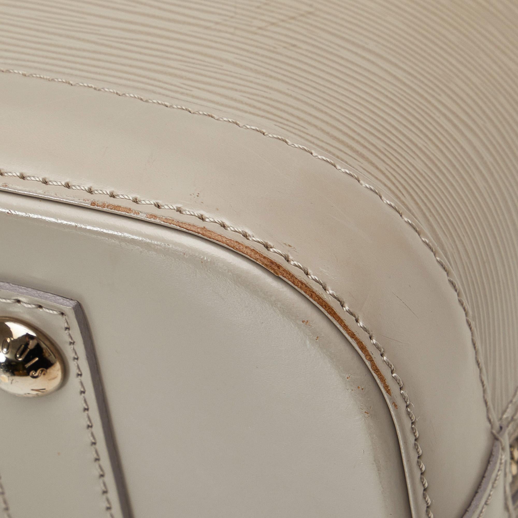 Louis Vuitton Epi Alma PM (SHG-RaOMX5)