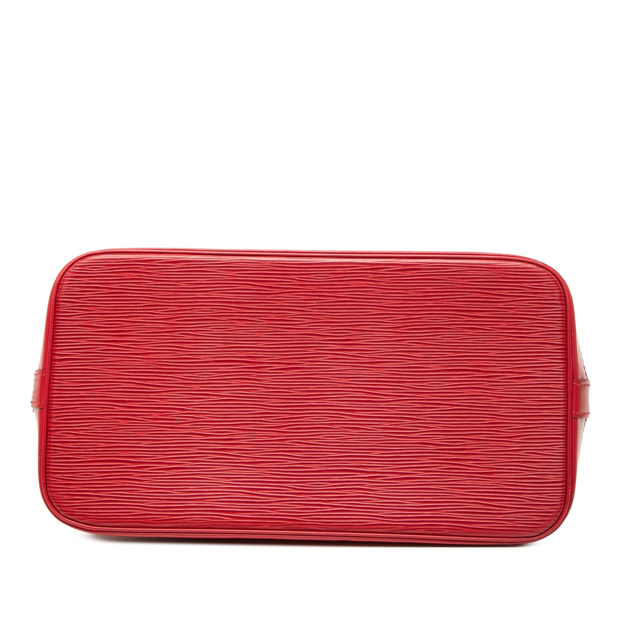 Louis Vuitton Epi Alma PM