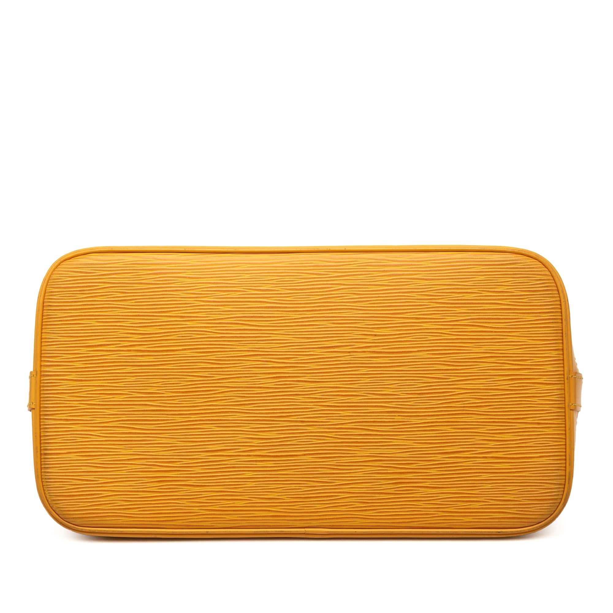 Louis Vuitton Epi Alma PM