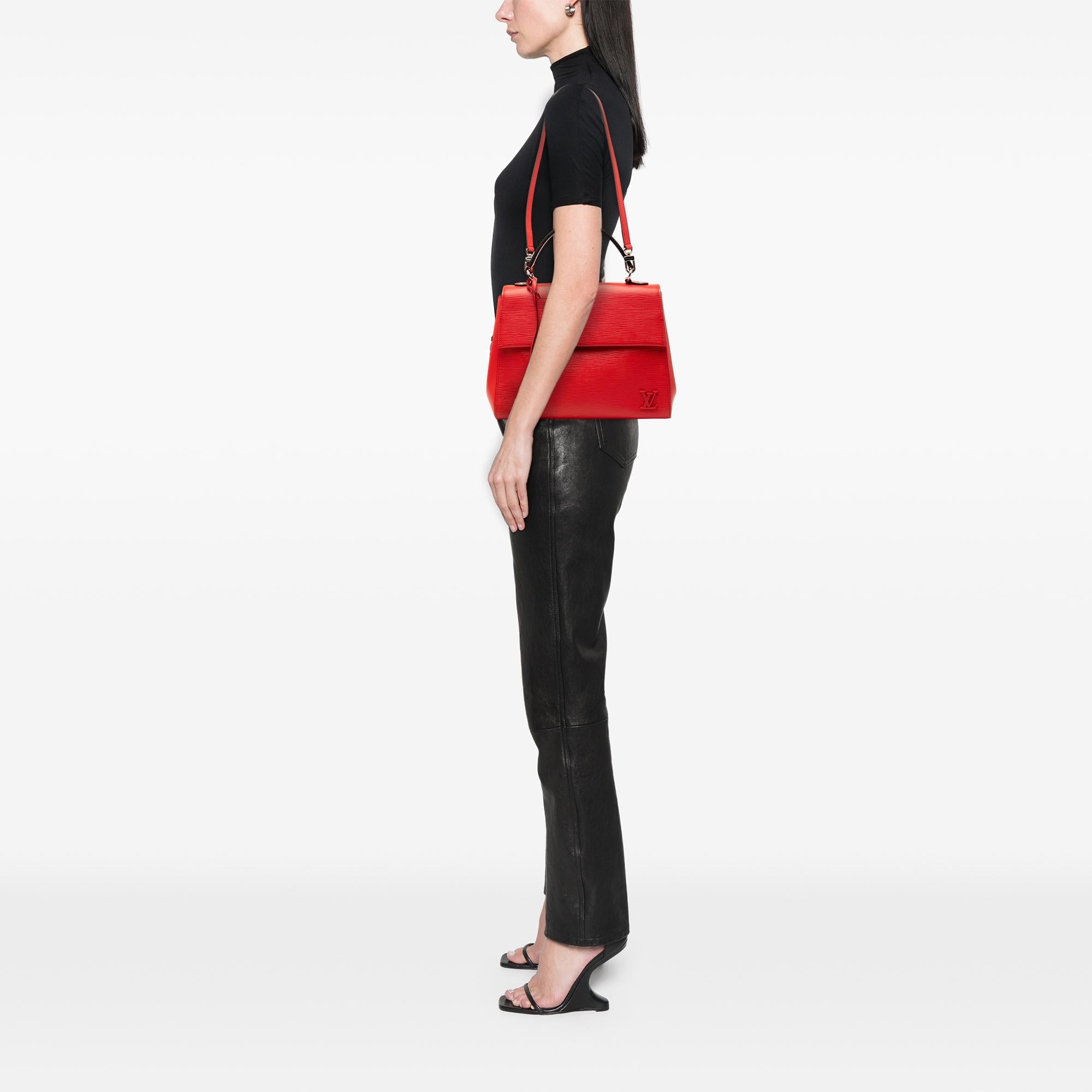 Louis Vuitton Epi Cluny MM