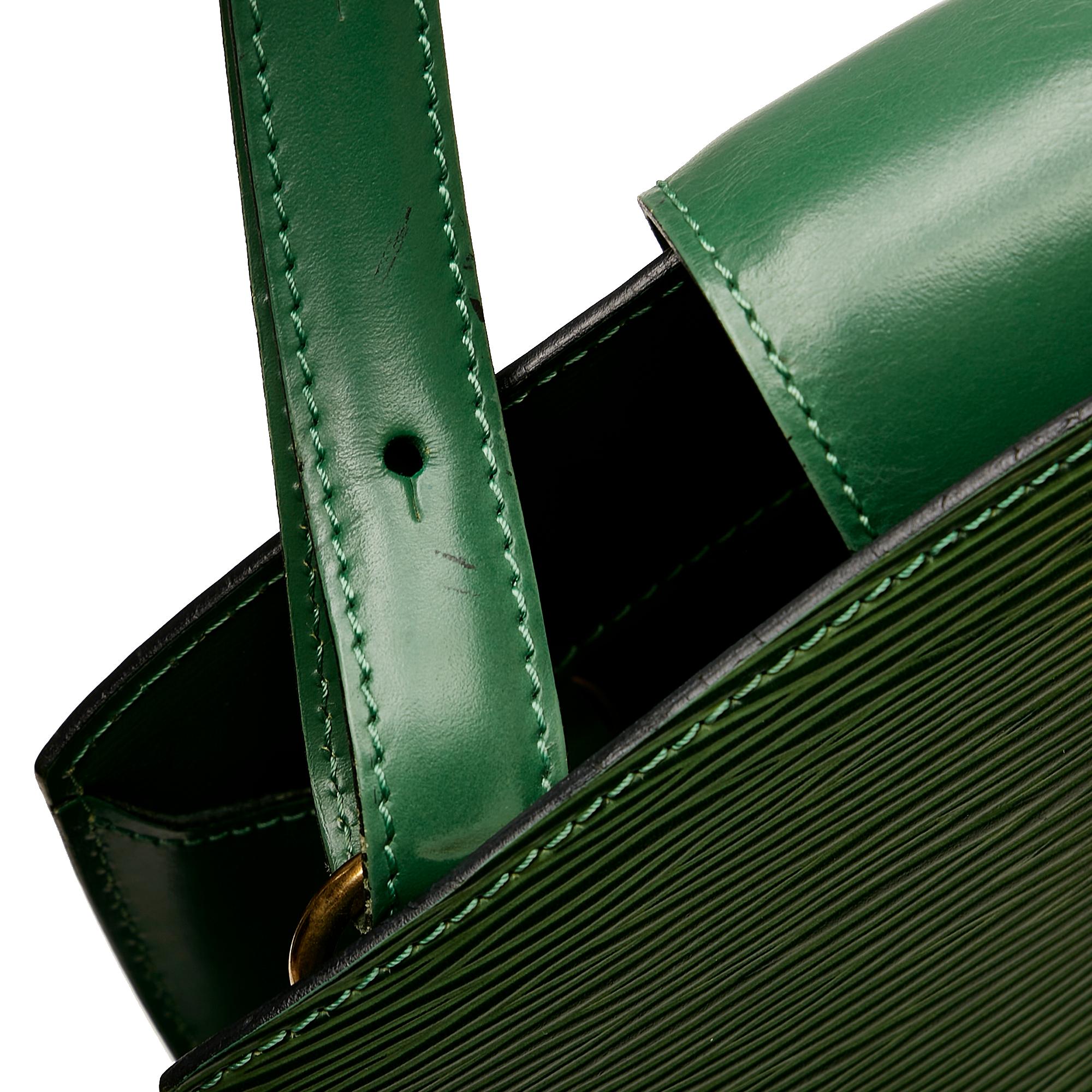 Louis Vuitton Epi Cluny (SHG-KmzweX)