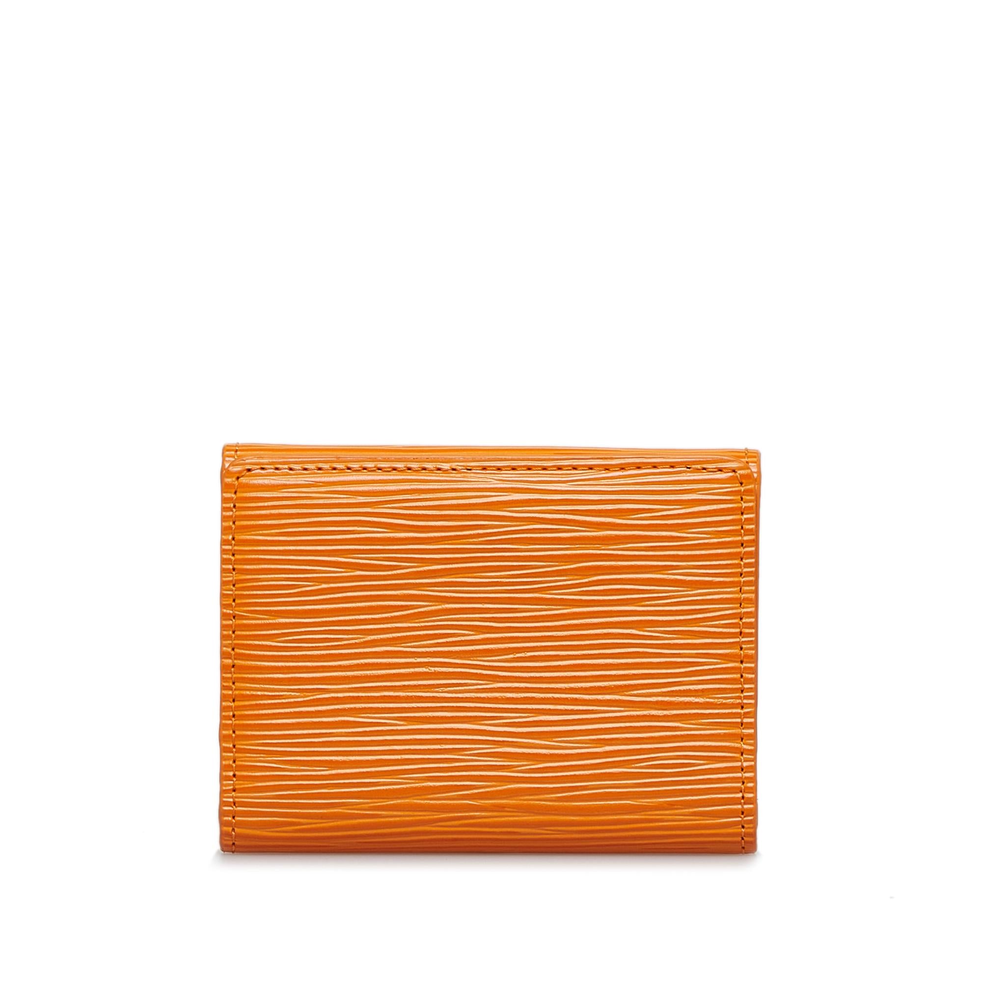 Louis Vuitton Epi Coin Purse (SHG-AoGDJu)