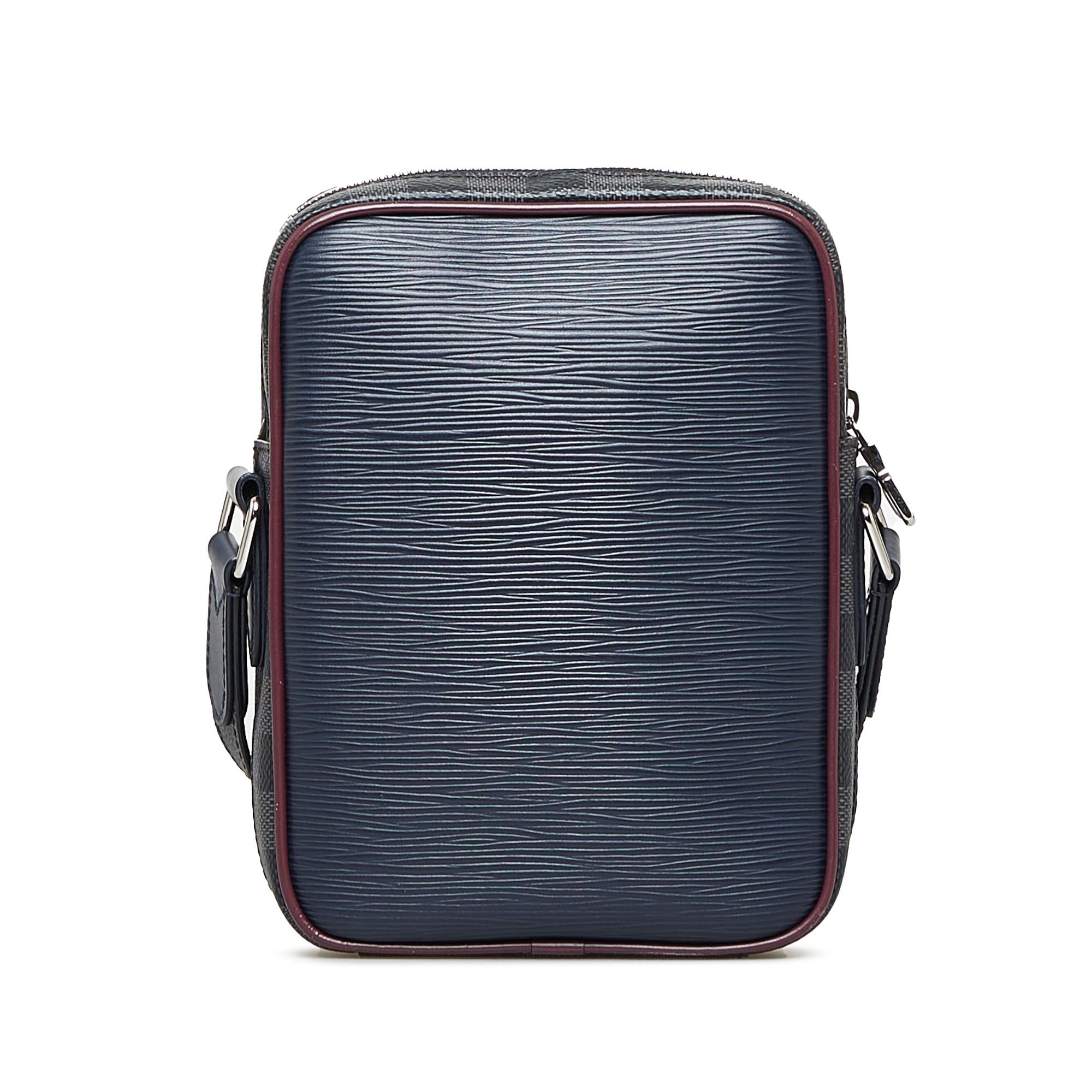 Louis Vuitton Epi Danube (SHG-teNhMG)