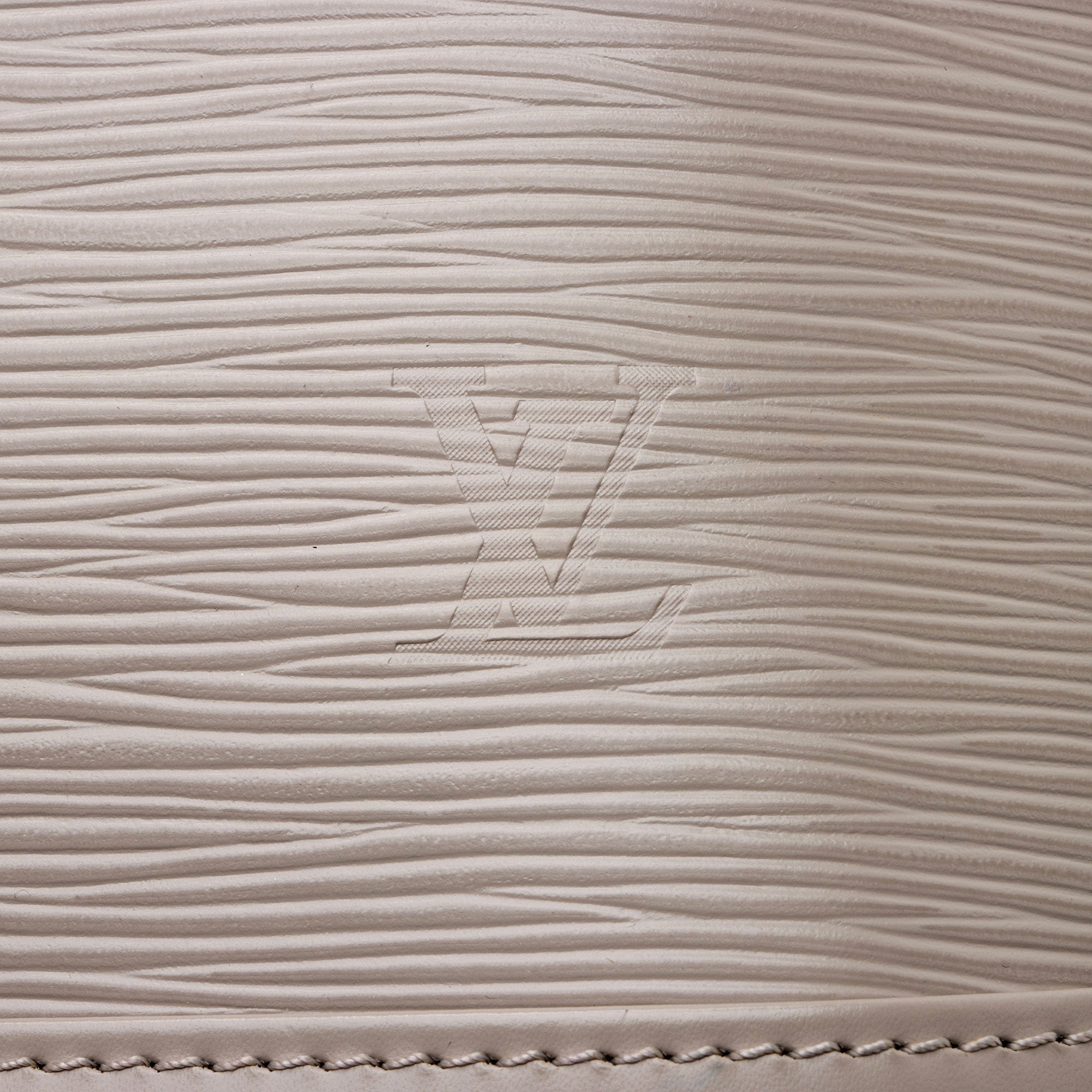 Louis Vuitton Epi Leather Alma PM Satchel (SHF-nM4eEK)