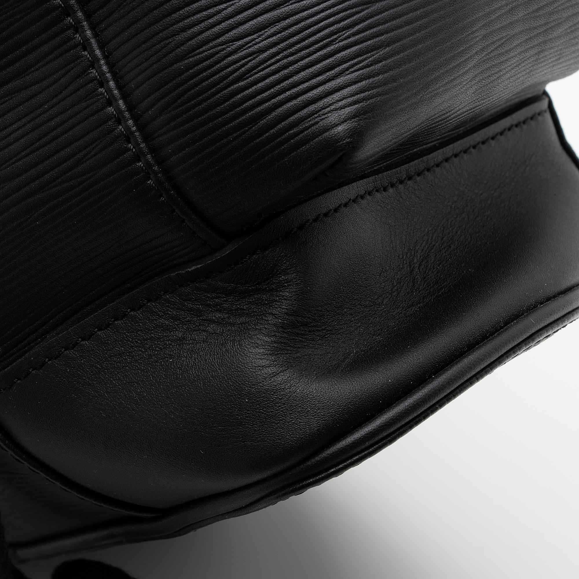 Louis Vuitton Epi Leather Christopher PM Backpack (SHF-22670)