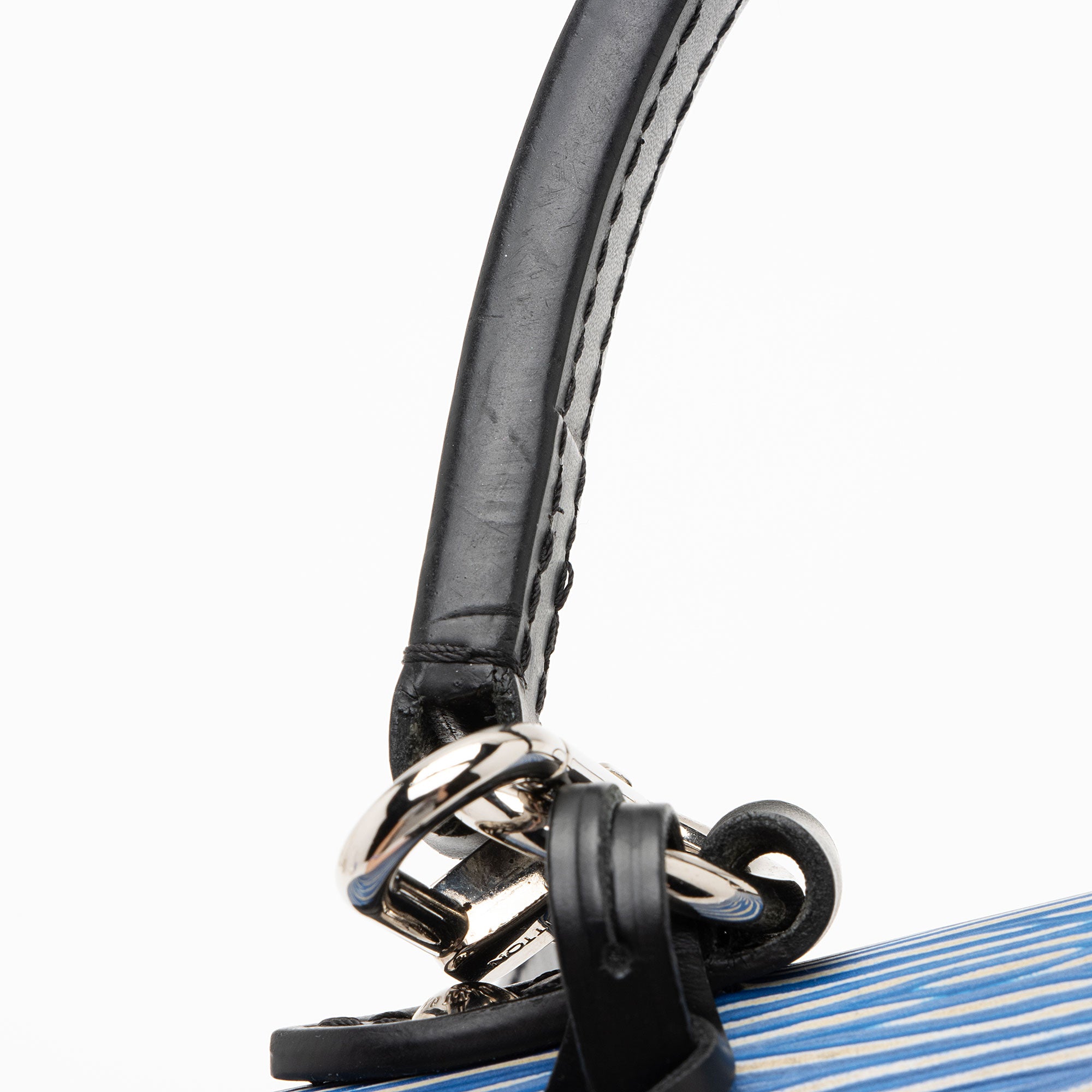 Louis Vuitton Epi Leather Cluny BB Satchel (SHF-0f2UPq)