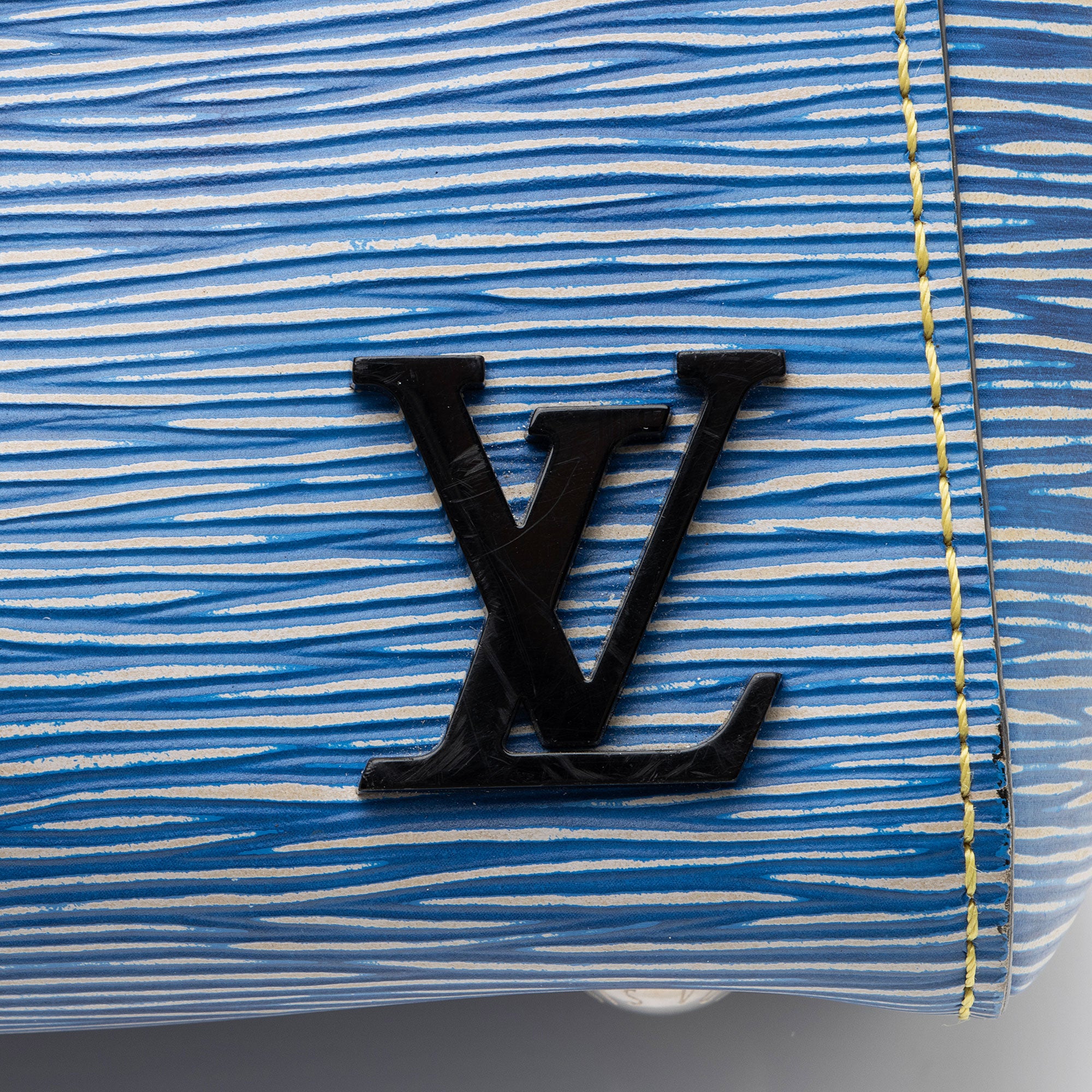 Louis Vuitton Epi Leather Cluny BB Satchel (SHF-0f2UPq)