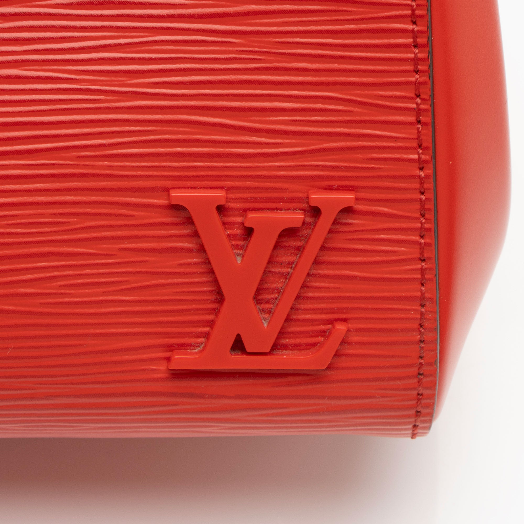 Louis Vuitton Epi Leather Cluny BB Satchel (SHF-wWUMDV)