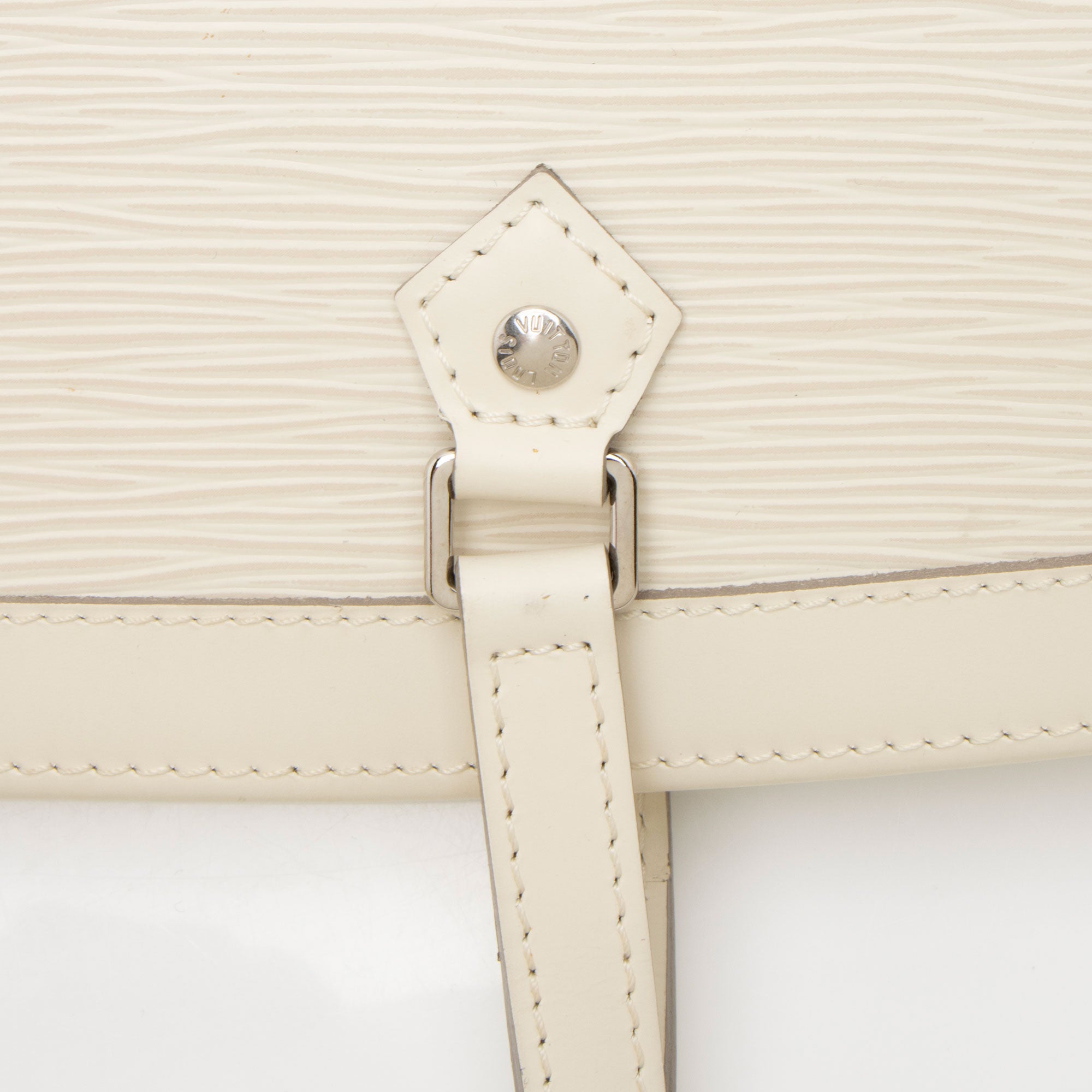 Louis Vuitton Epi Leather Madeleine GM Tote (SHF-4a0SKb)