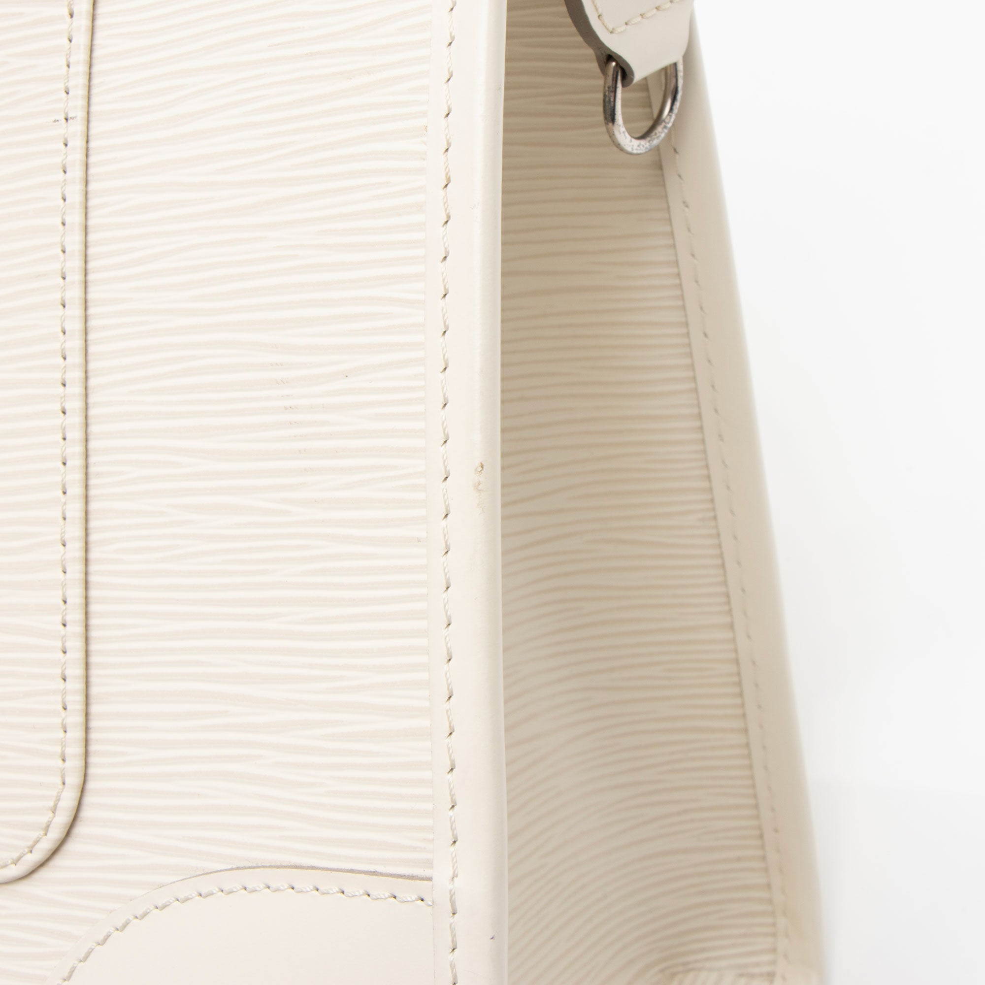 Louis Vuitton Epi Leather Madeleine GM Tote (SHF-4a0SKb)