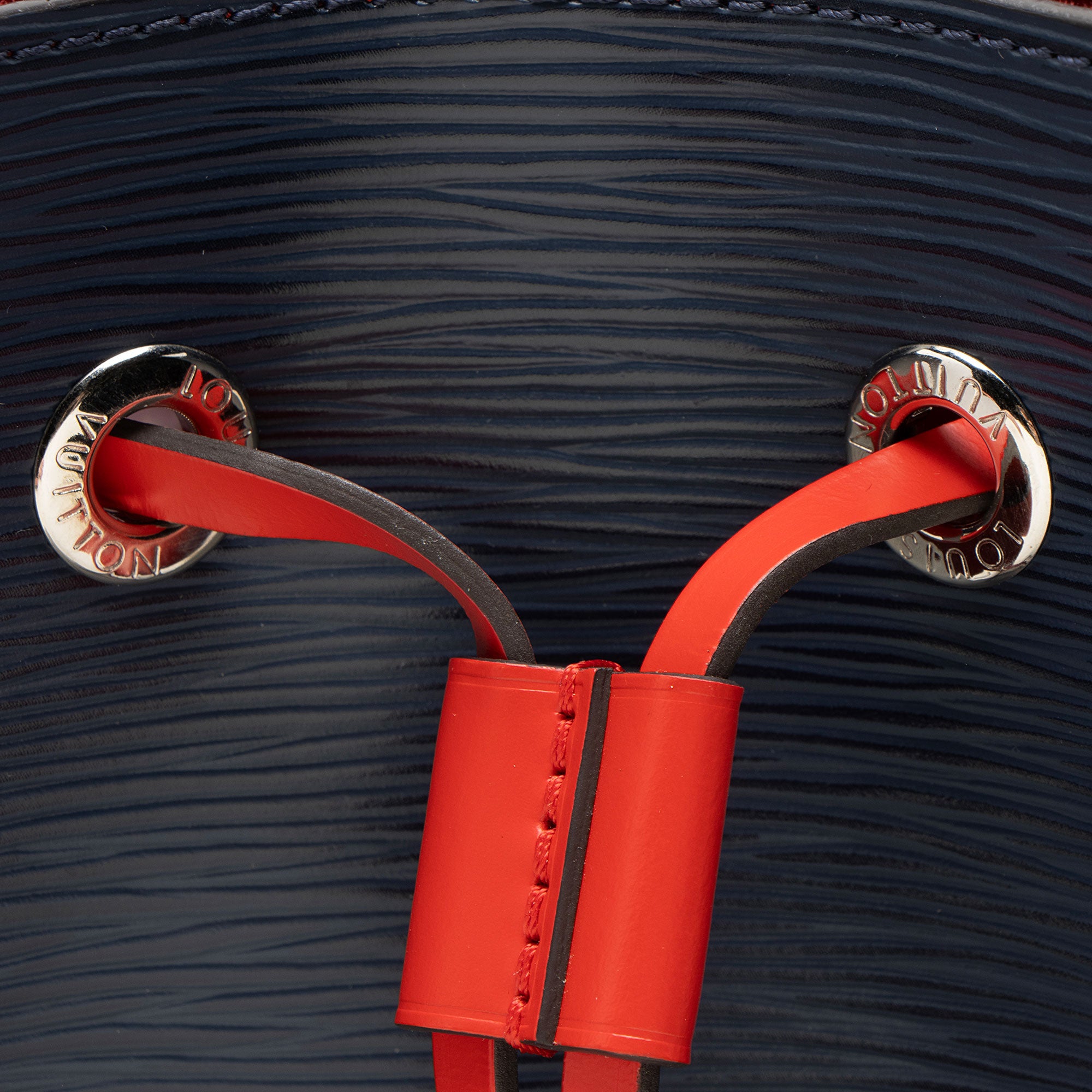 Louis Vuitton Epi Leather Neonoe Shoulder Bag