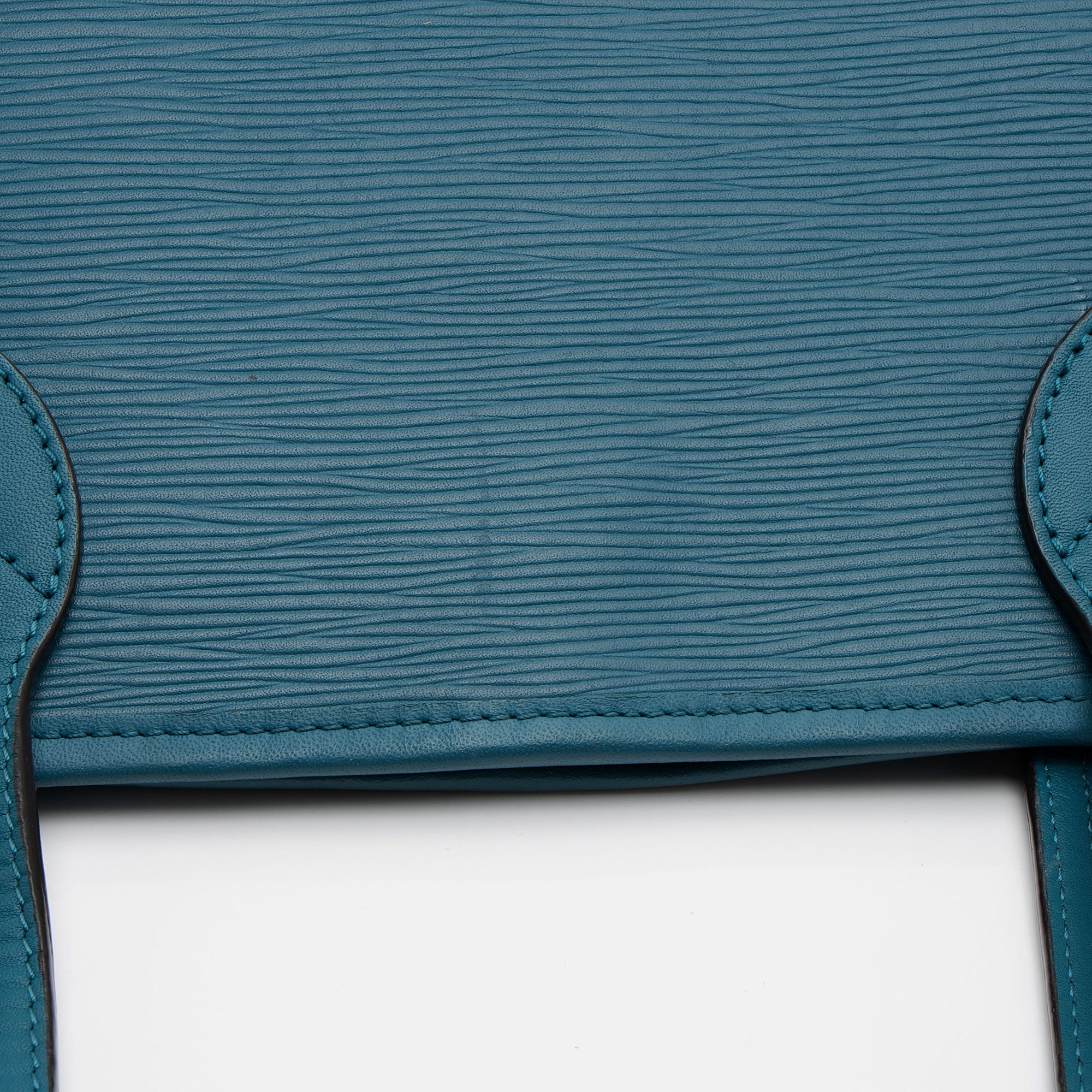 Louis Vuitton Epi Leather Neverfull MM Tote (SHF-bCpKwW)