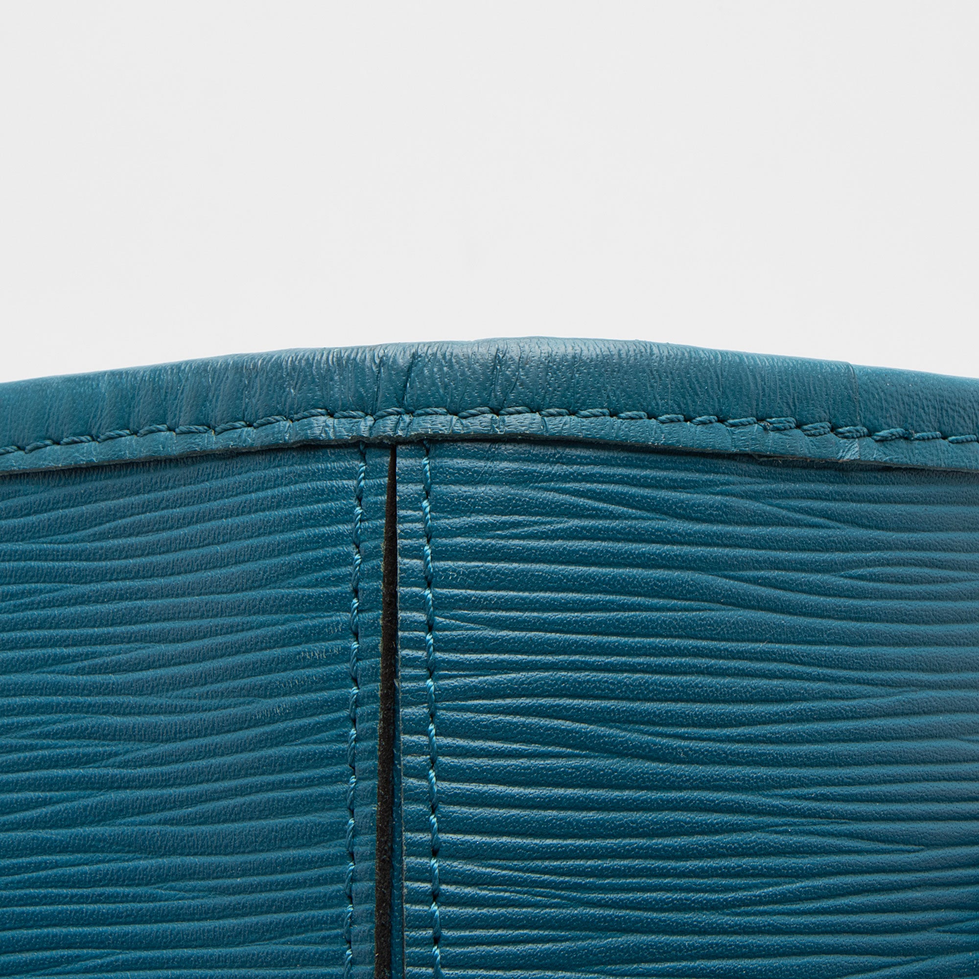 Louis Vuitton Epi Leather Neverfull MM Tote (SHF-bCpKwW)